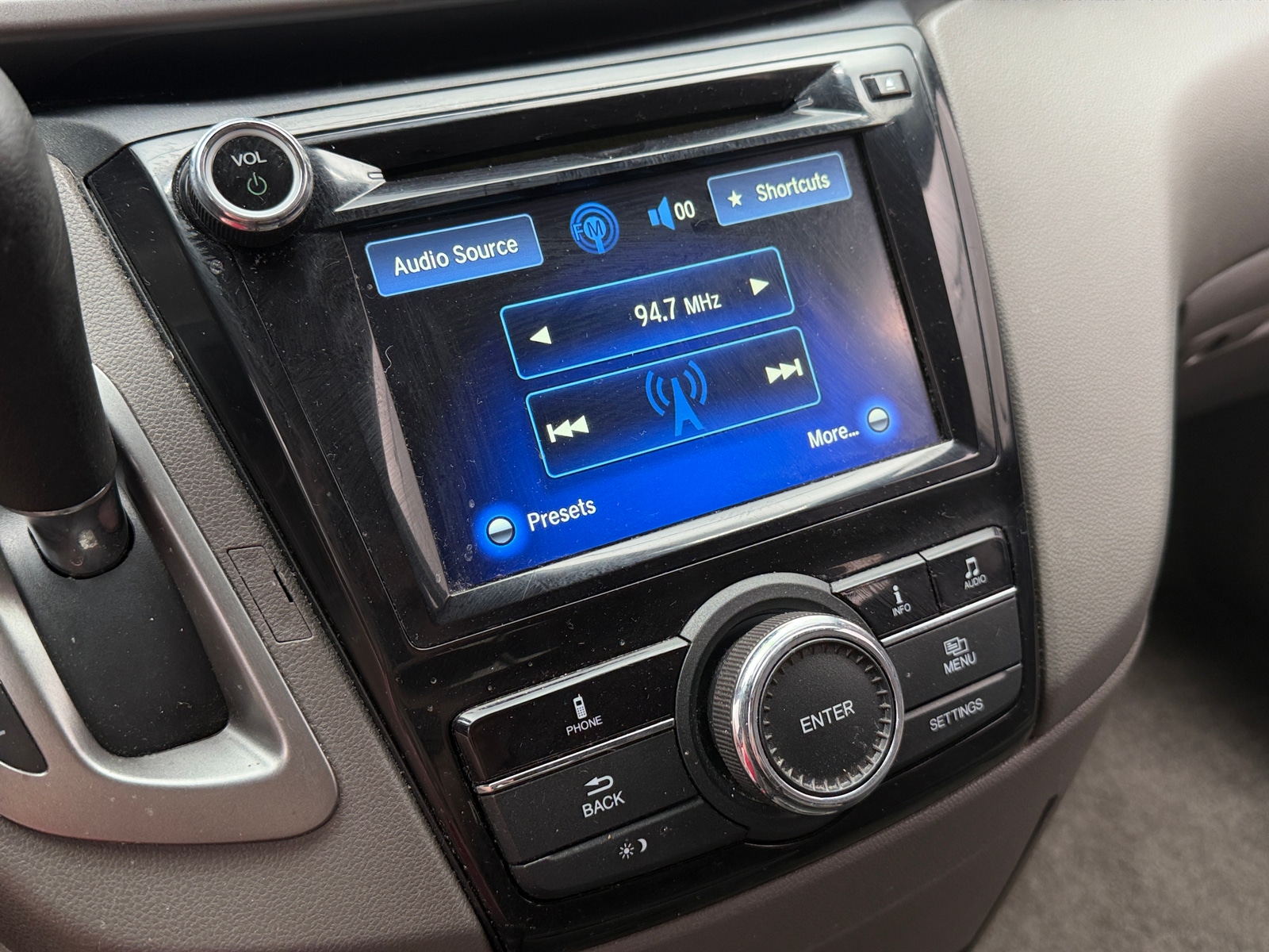 Thumbnail: 2016 Honda Odyssey - 3