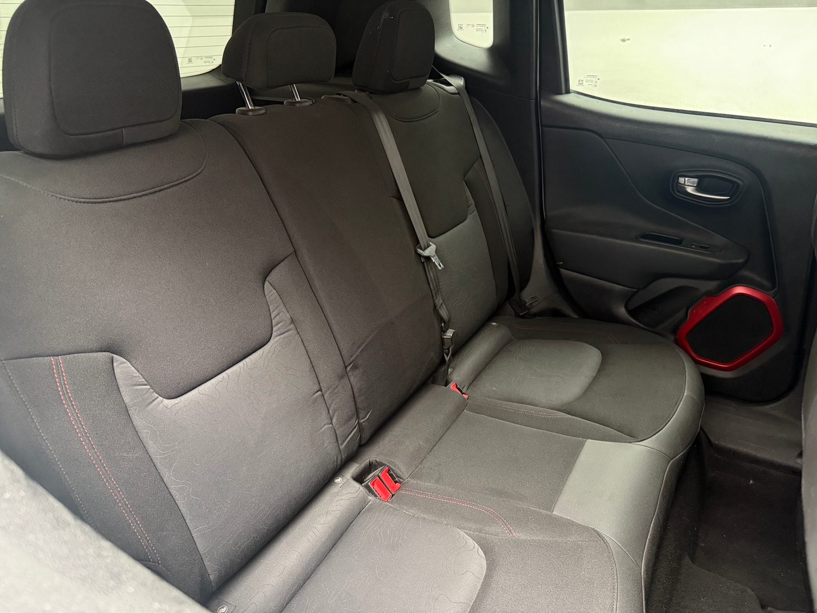 Thumbnail: 2015 Jeep Renegade - 6