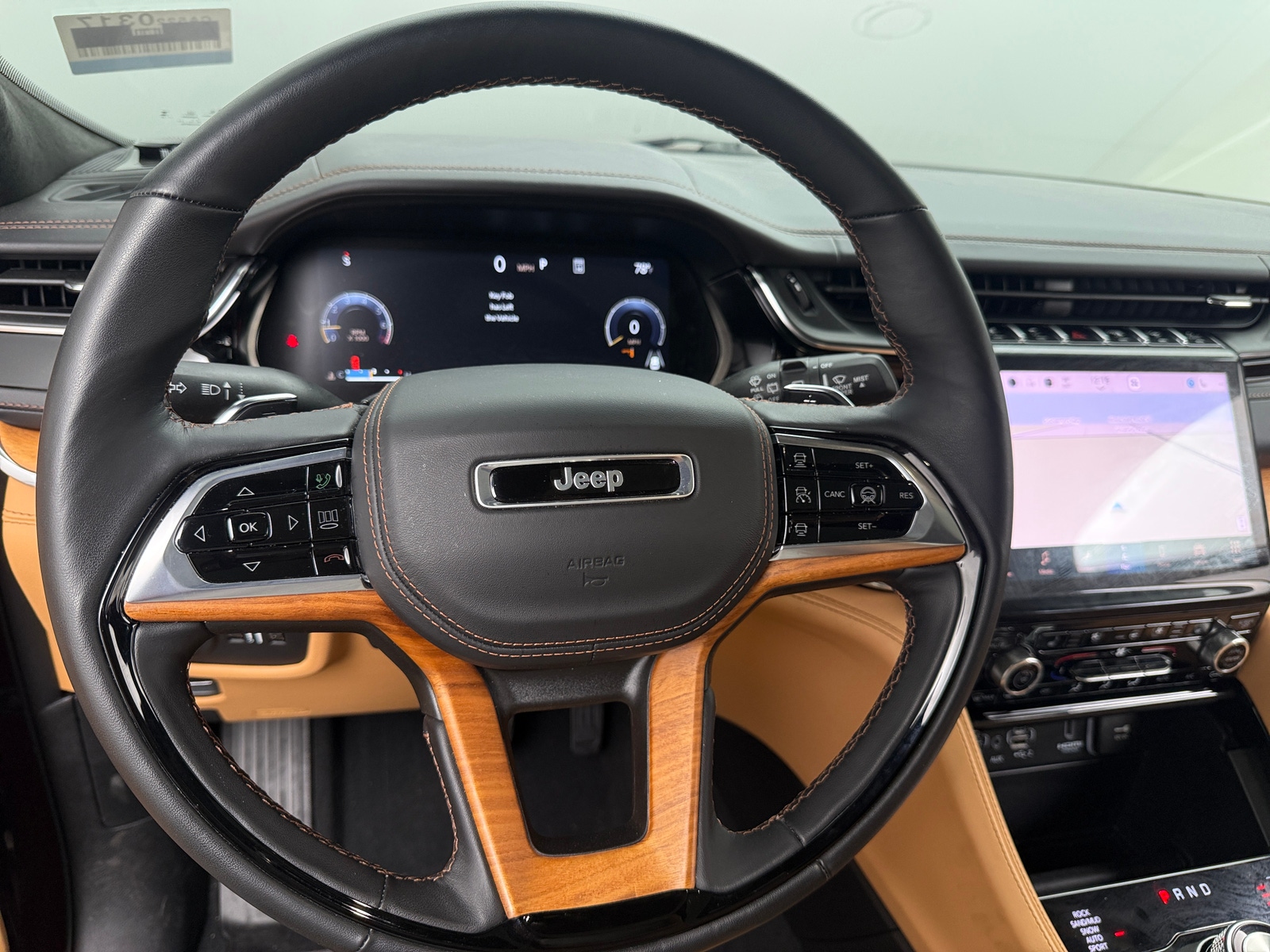 Thumbnail: 2025 Jeep Grand Cherokee L - 4