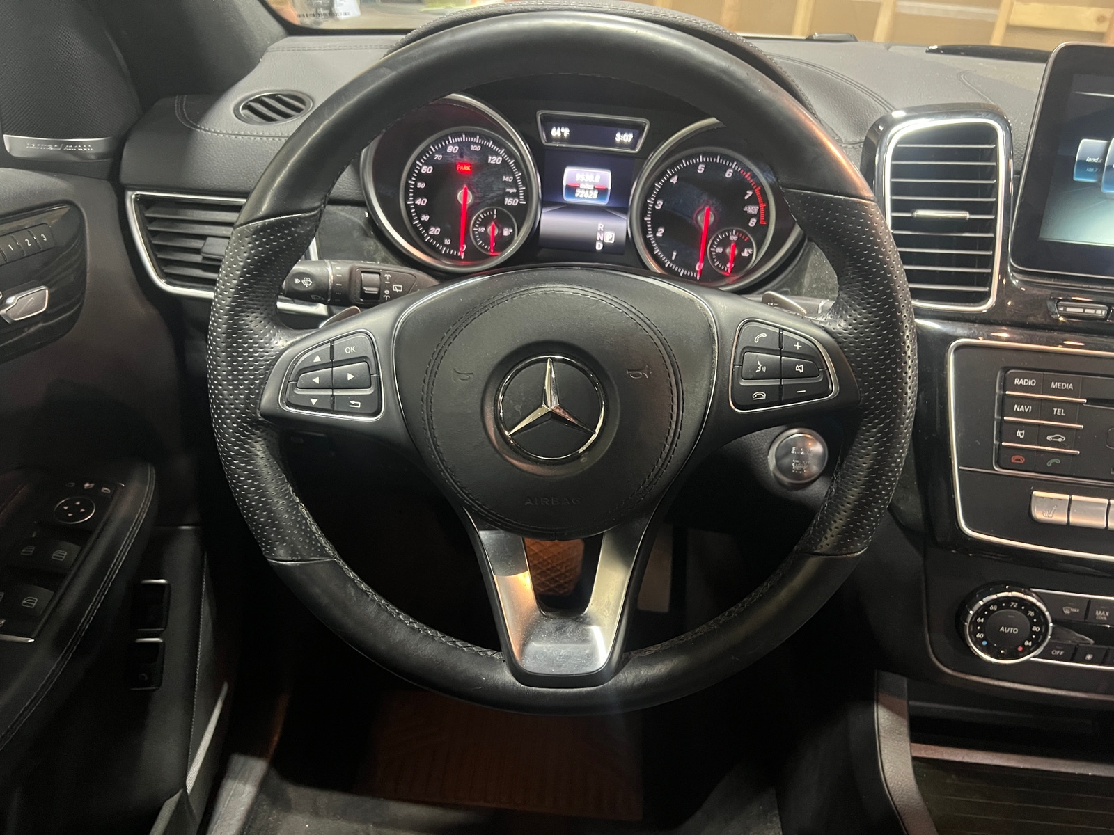 Thumbnail: 2017 Mercedes-Benz GLS - 4