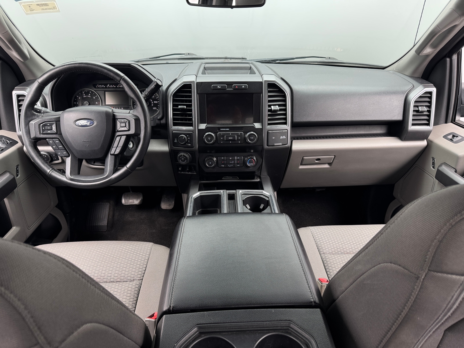 Thumbnail: 2020 Ford Econoline - 3