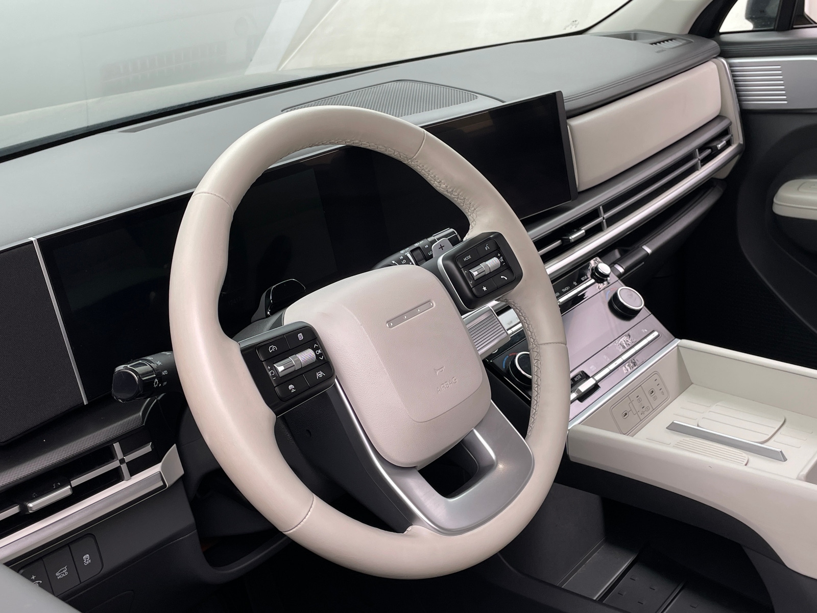 Thumbnail: 2026 Hyundai Santa Fe - 4