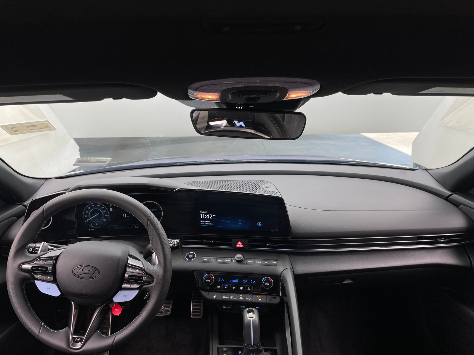 Thumbnail: 2025 Hyundai Elantra - 3