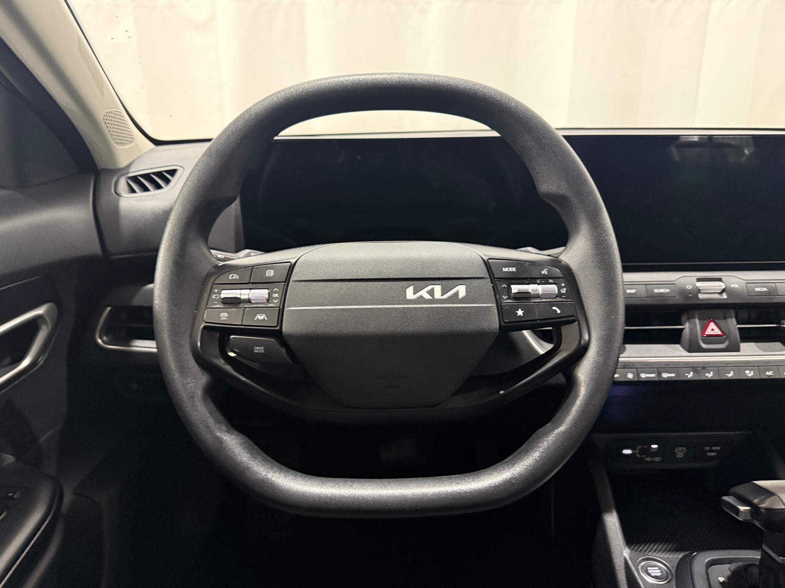 Thumbnail: 2025 Kia K4 - 5