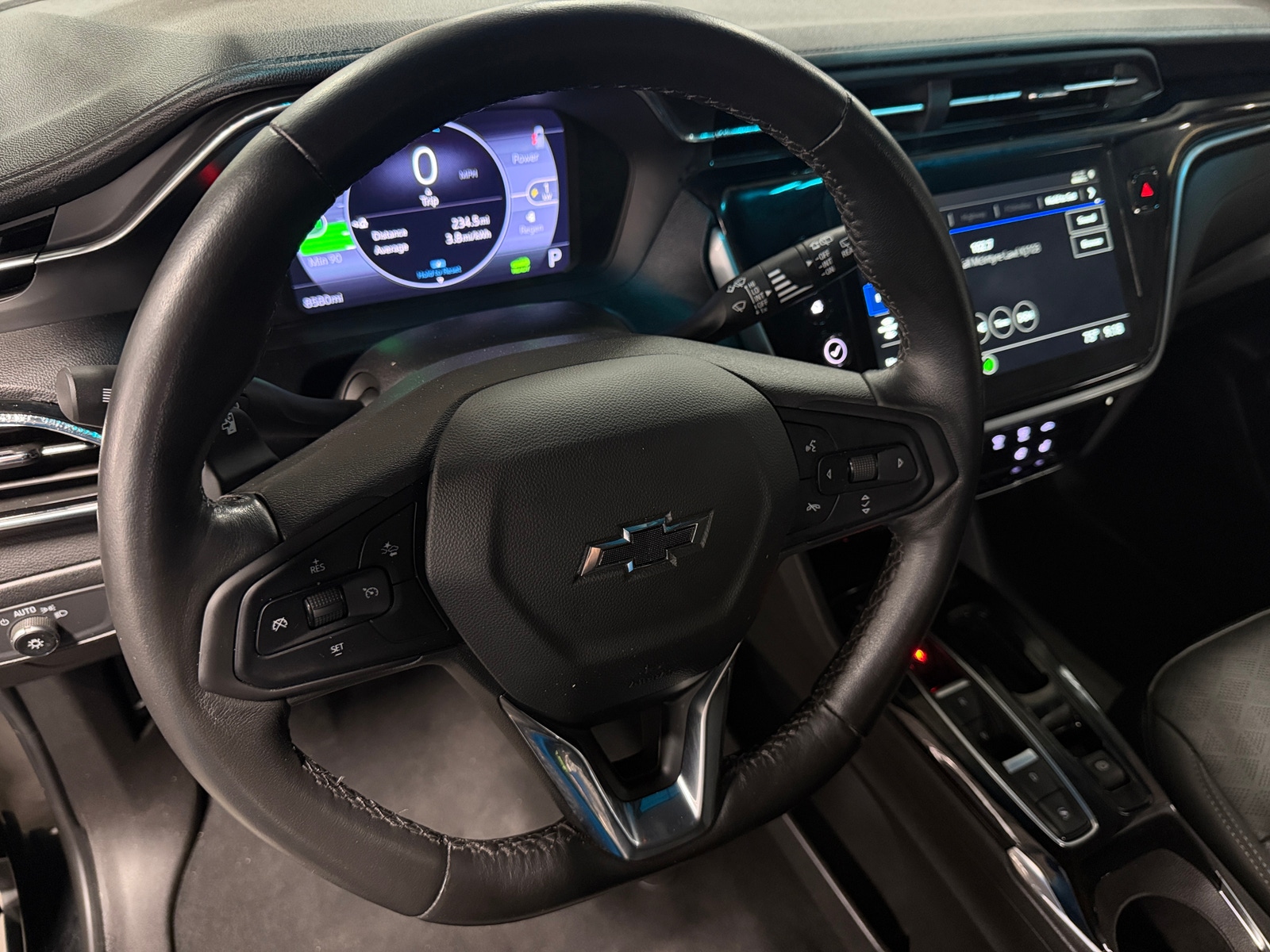 Thumbnail: 2023 Chevrolet Bolt EV - 4