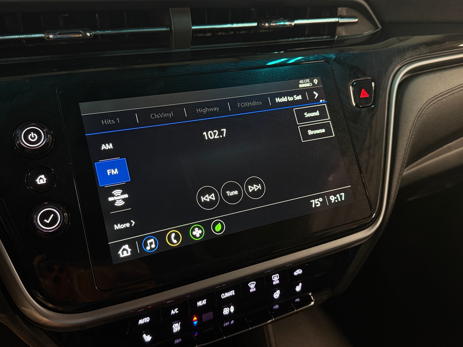 Thumbnail: 2023 Chevrolet Bolt EV - 3