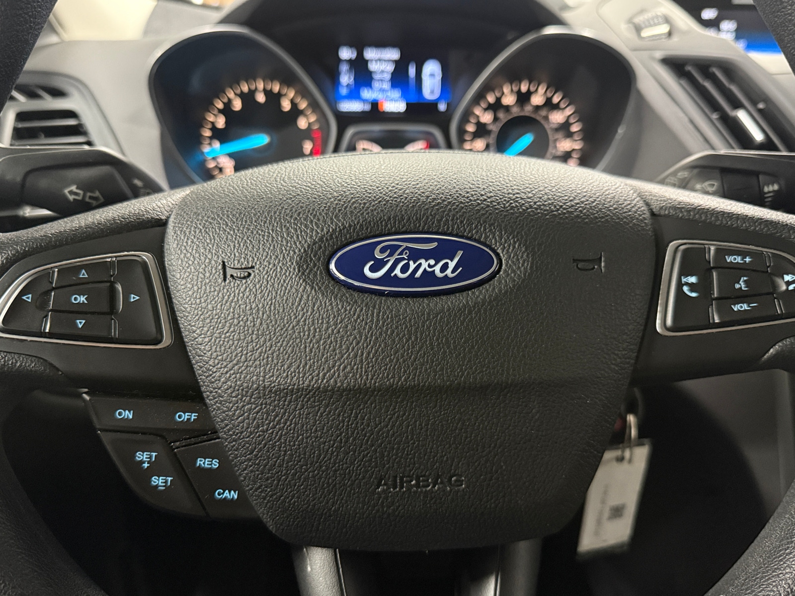 Thumbnail: 2017 Ford Escape - 5