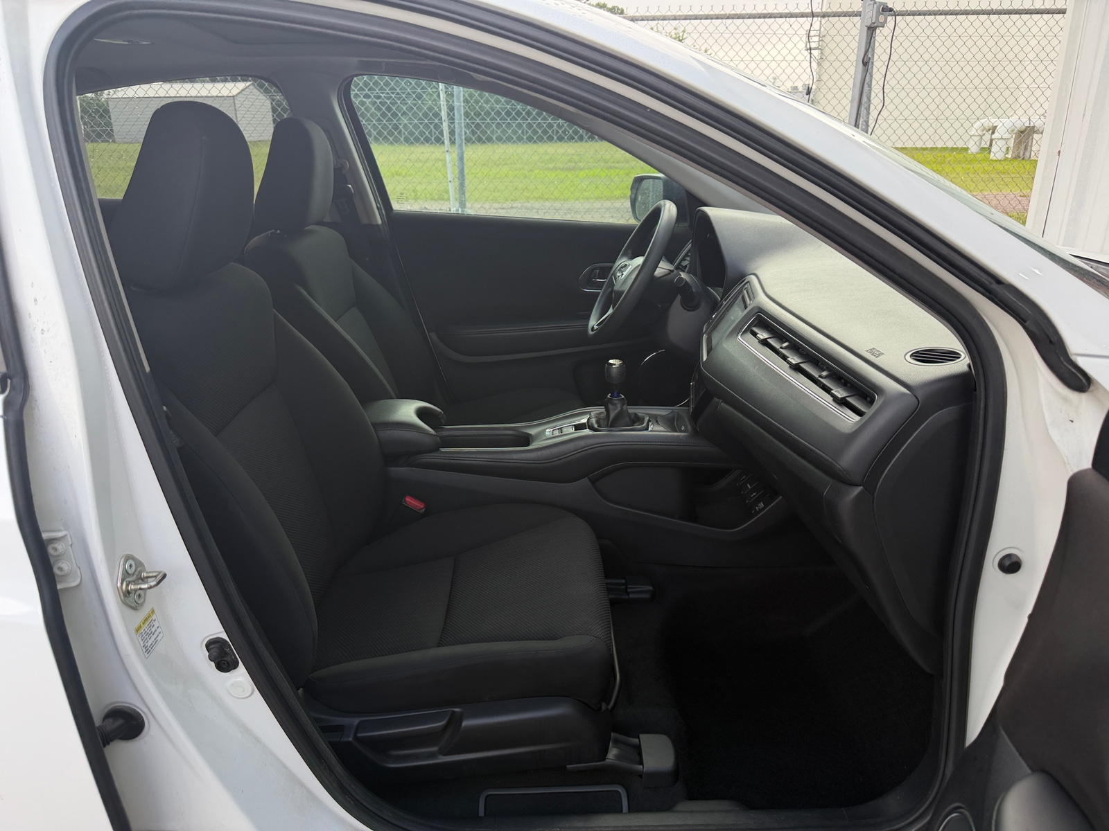Thumbnail: 2016 Honda HR-V - 2