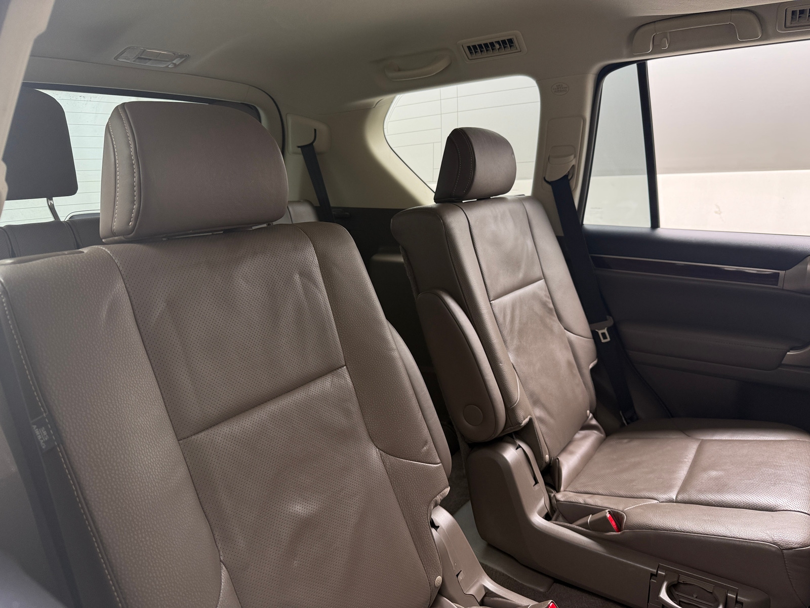 Thumbnail: 2017 Lexus GX - 5