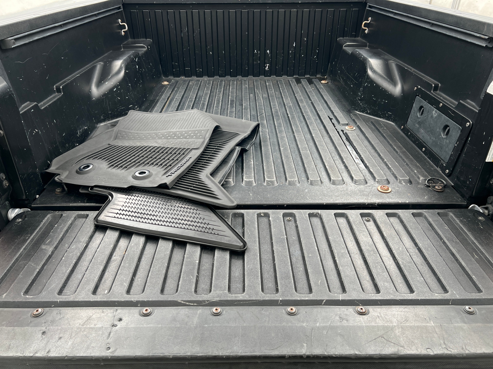 Thumbnail: 2020 Toyota Tacoma - 7