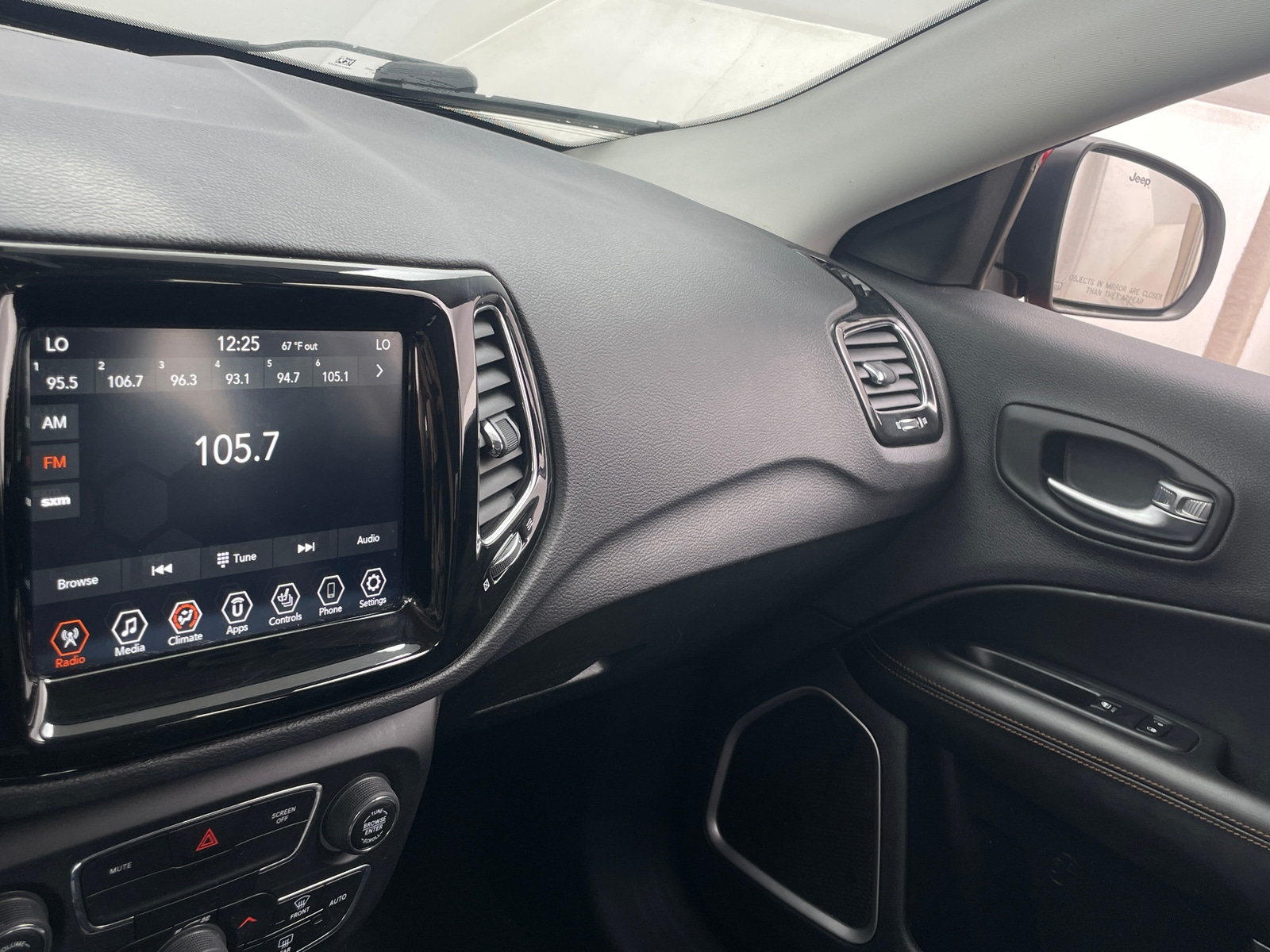 Thumbnail: 2020 Jeep Compass - 3