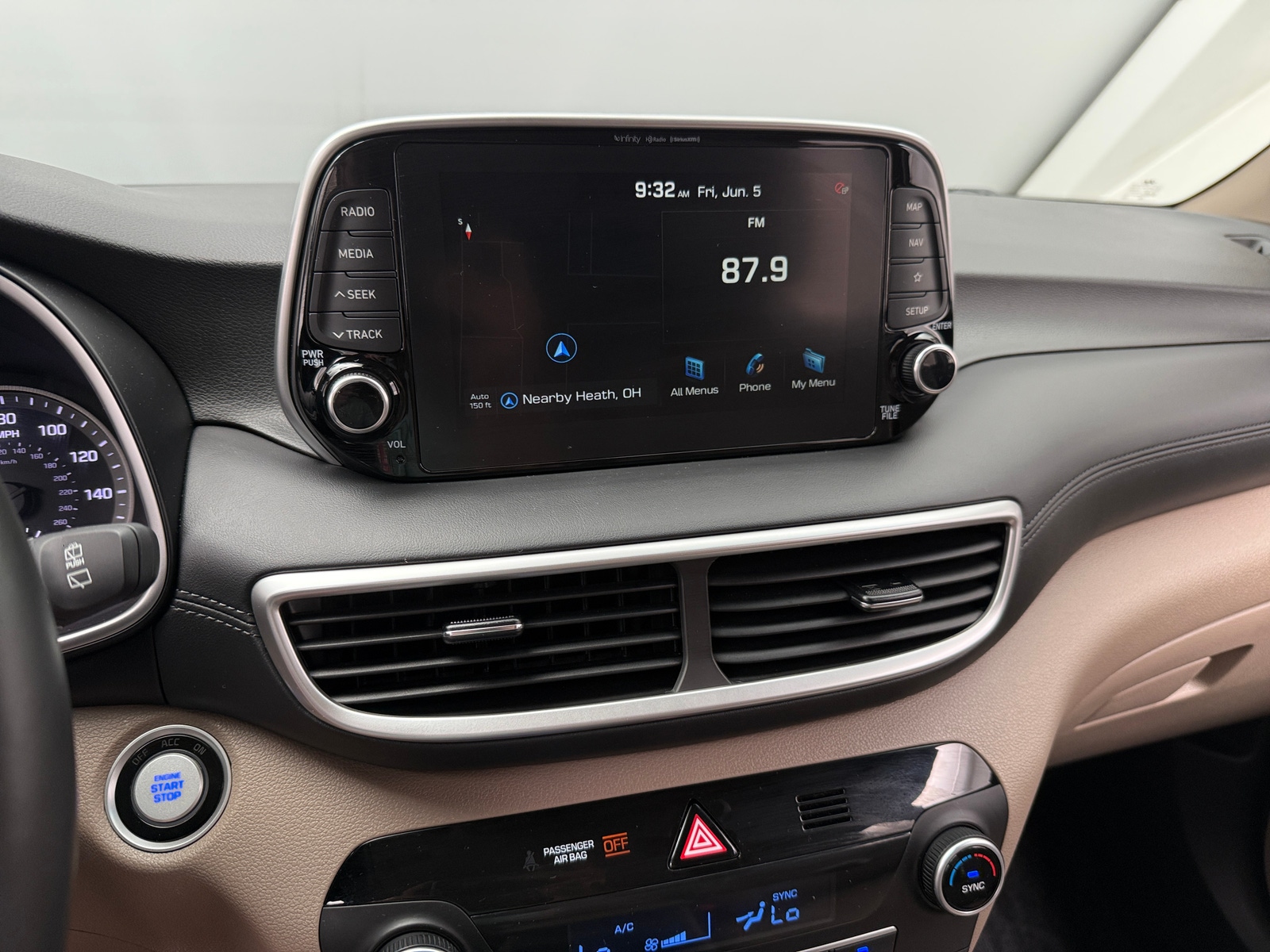 Thumbnail: 2021 Hyundai Tucson - 3