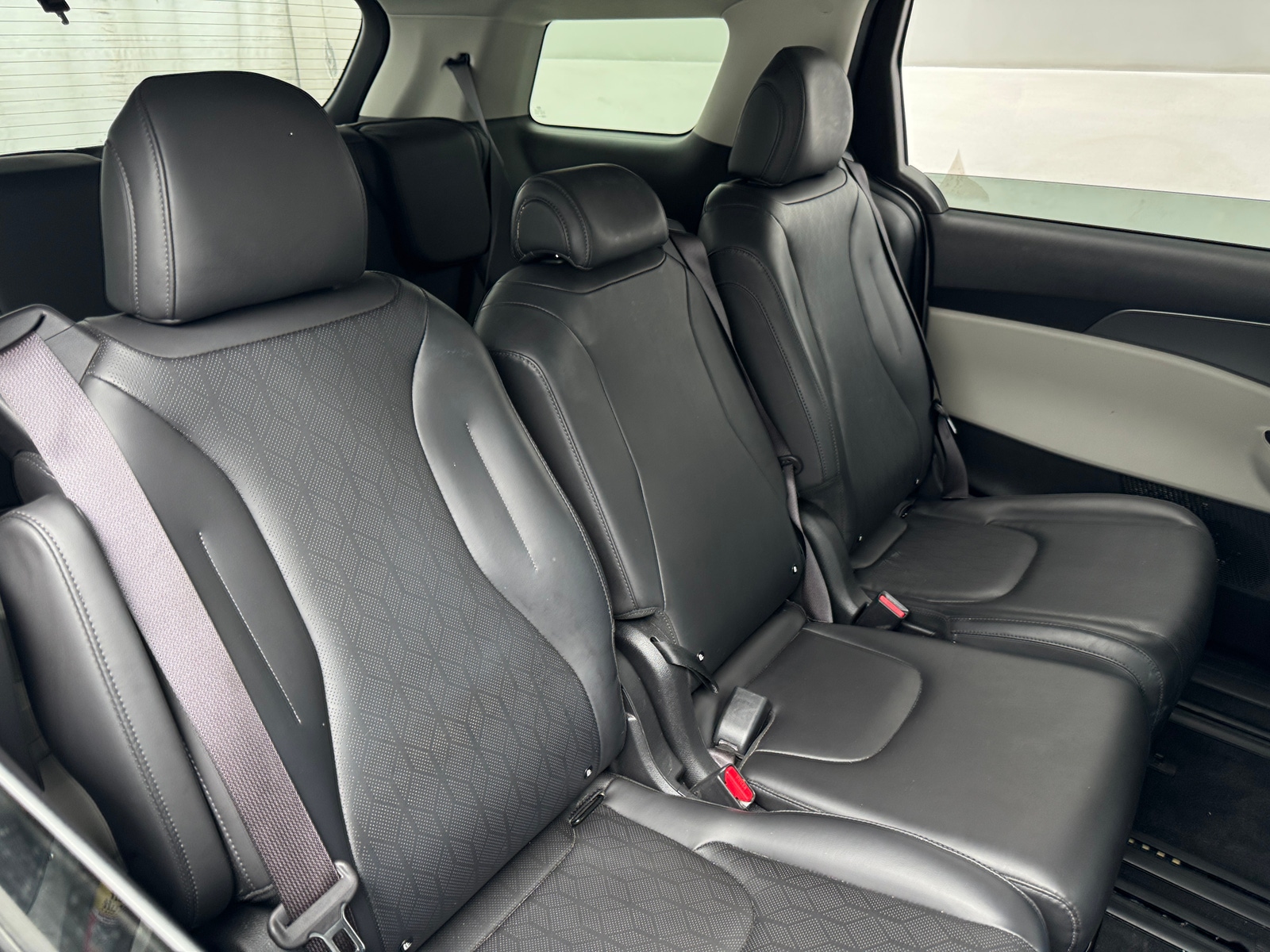 Thumbnail: 2022 Kia Carnival - 6