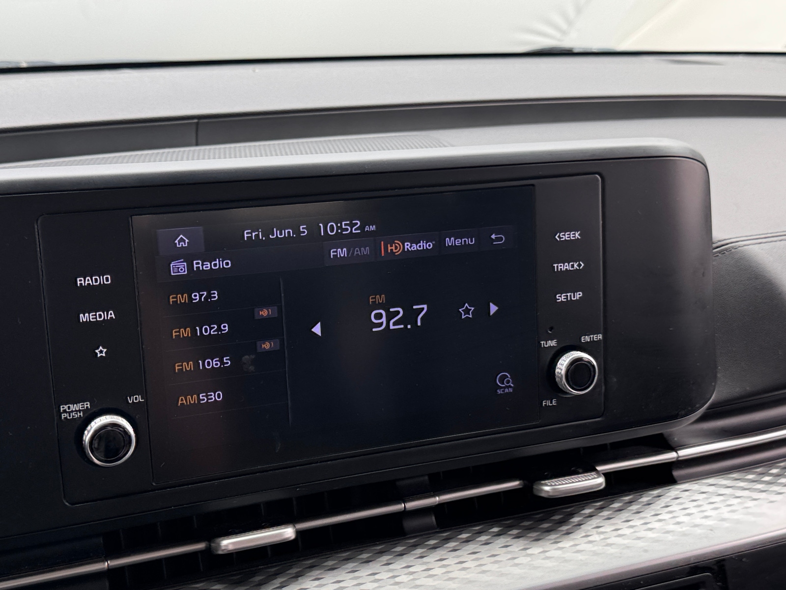 Thumbnail: 2022 Kia Carnival - 4