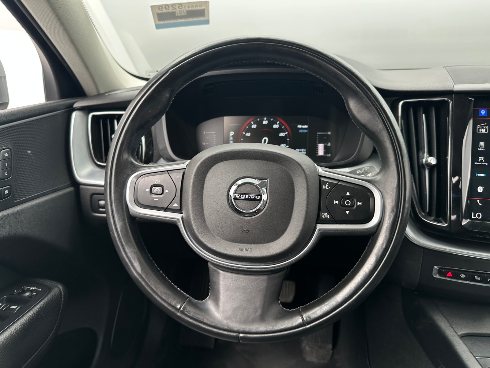 Thumbnail: 2018 Volvo XC60 - 4