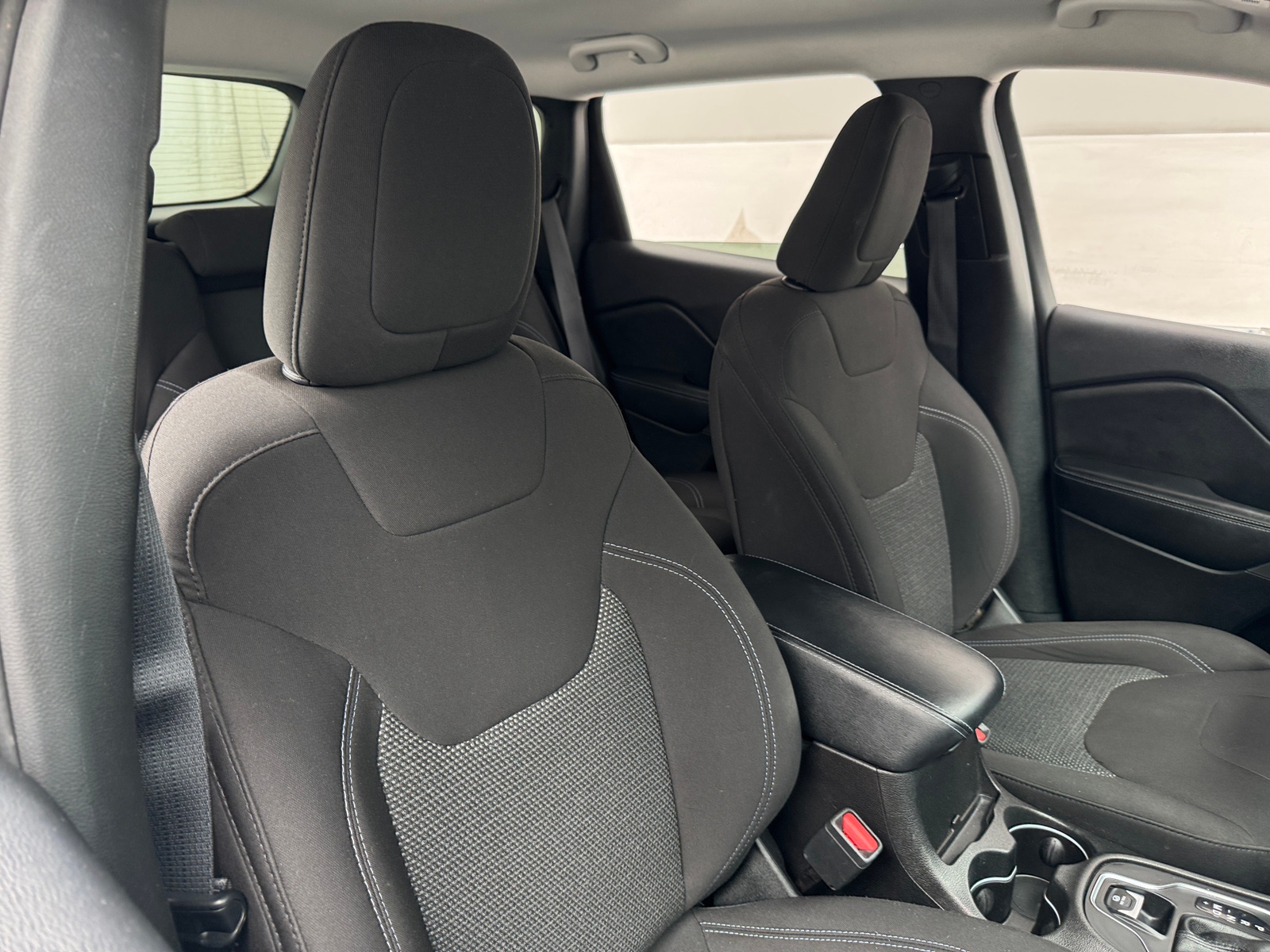 Thumbnail: 2019 Jeep Cherokee - 2