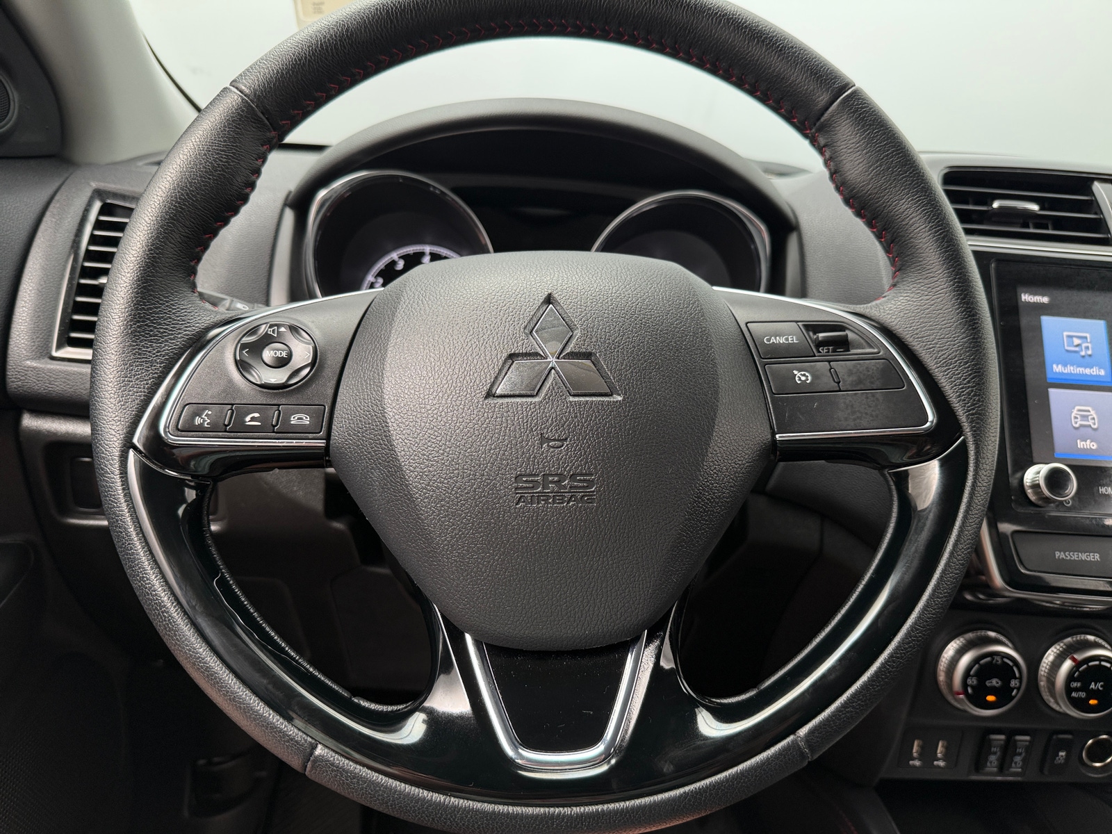Thumbnail: 2024 Mitsubishi Outlander Sport - 5