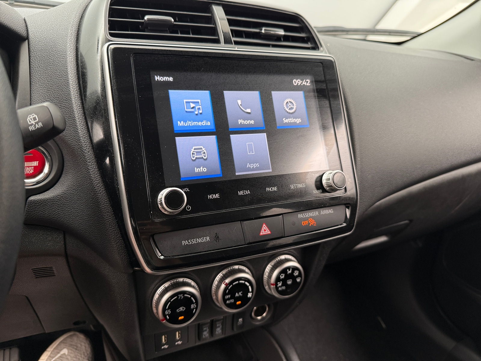 Thumbnail: 2024 Mitsubishi Outlander Sport - 4
