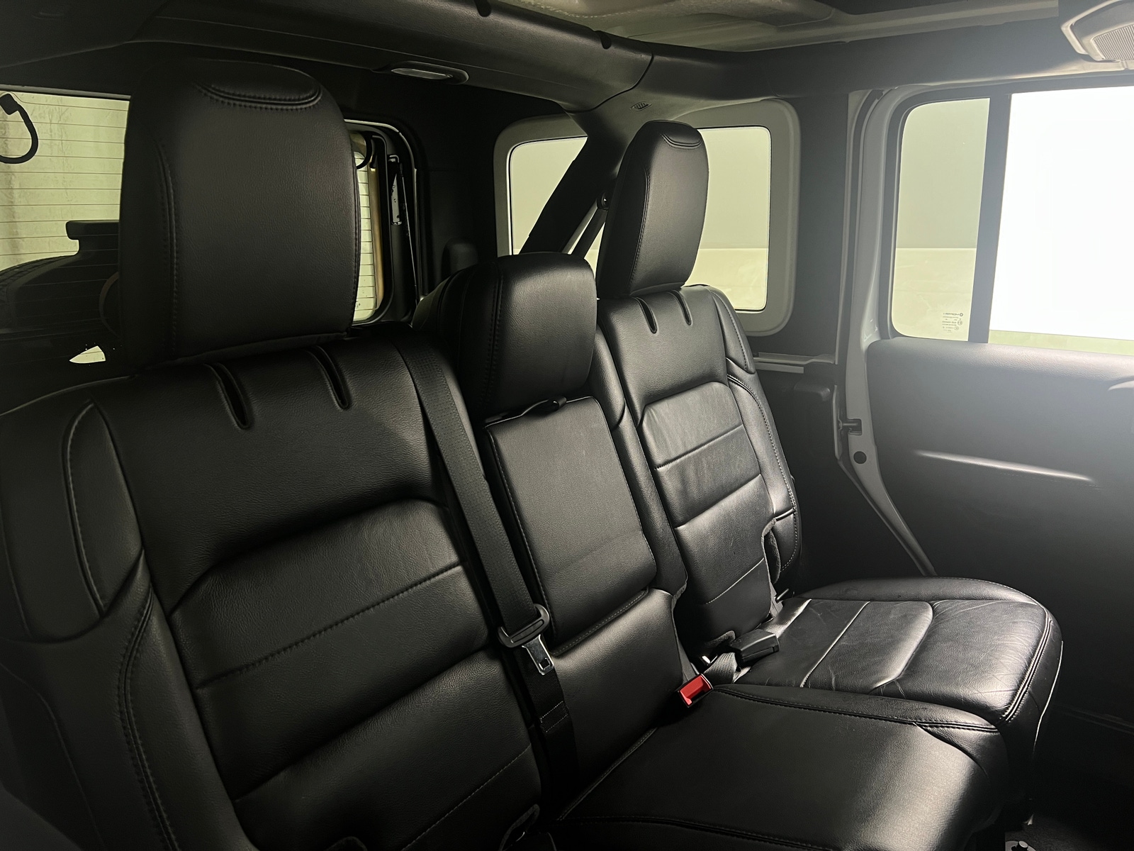 Thumbnail: 2021 Jeep Wrangler - 5