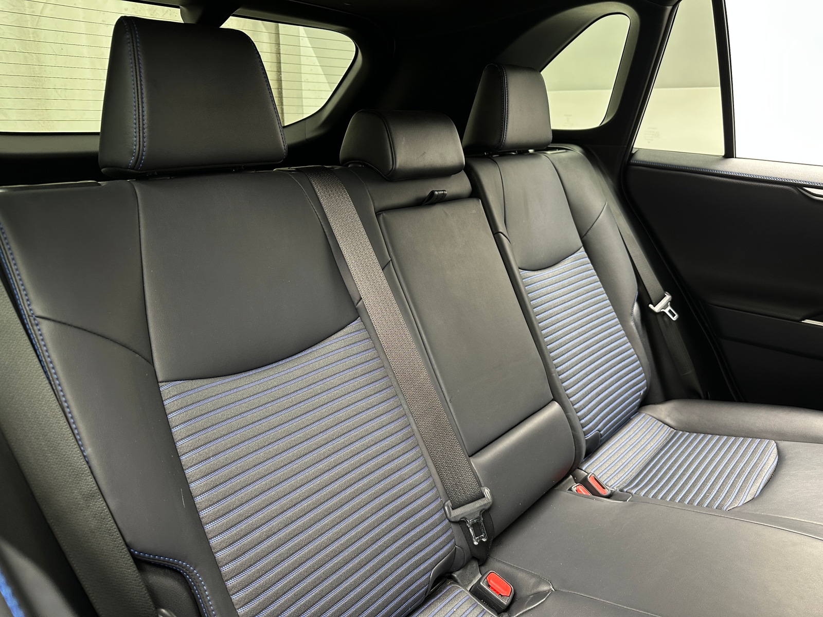 Thumbnail: 2019 Toyota RAV4 - 6