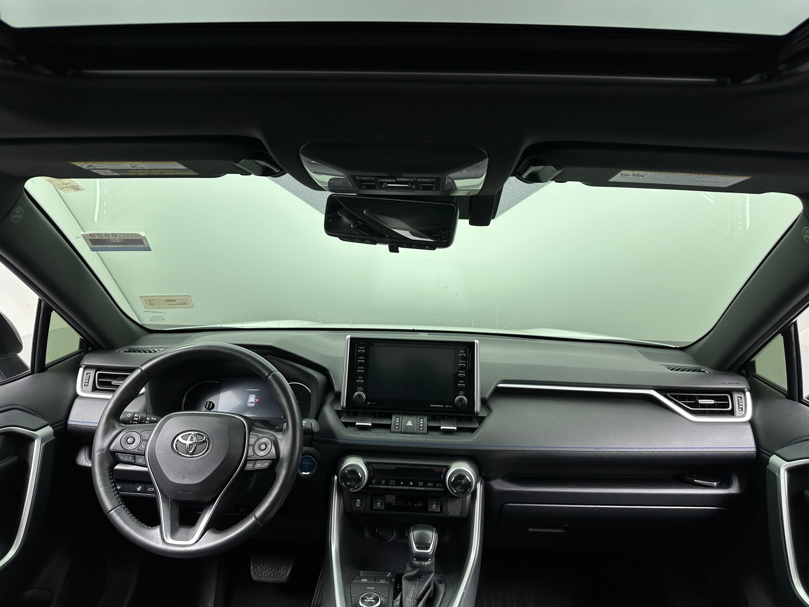 Thumbnail: 2019 Toyota RAV4 - 3