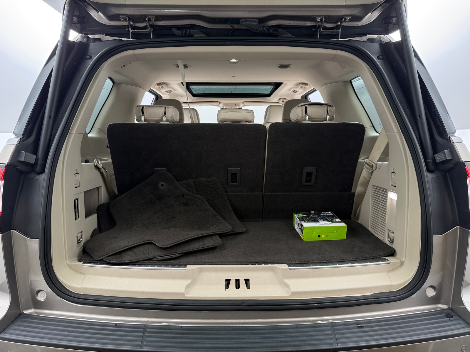 Thumbnail: 2019 Lincoln Navigator - 6