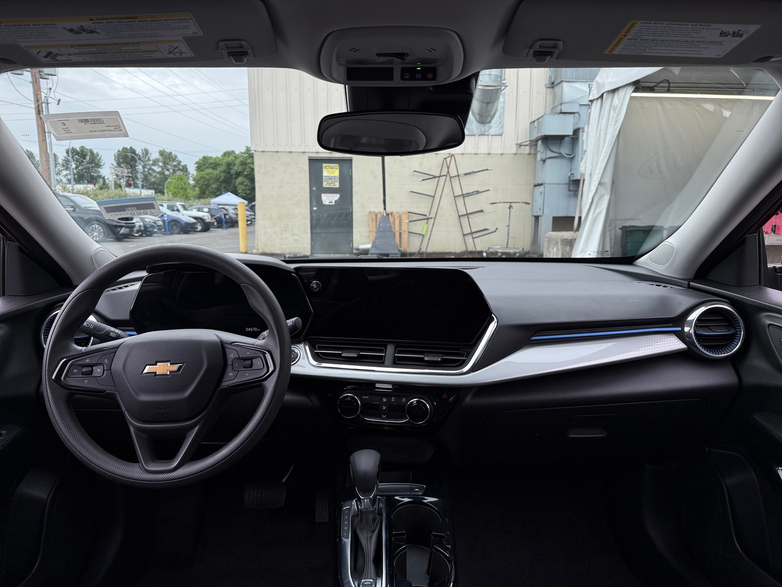 Thumbnail: 2025 Chevrolet Trax - 3