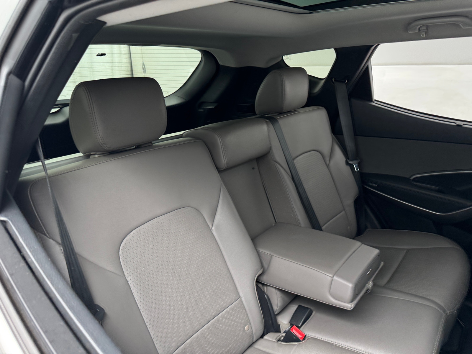 Thumbnail: 2016 Hyundai Santa Fe - 5