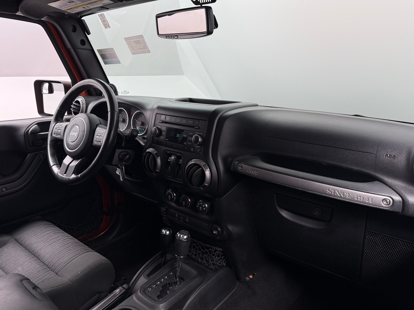 Thumbnail: 2011 Jeep Wrangler - 3