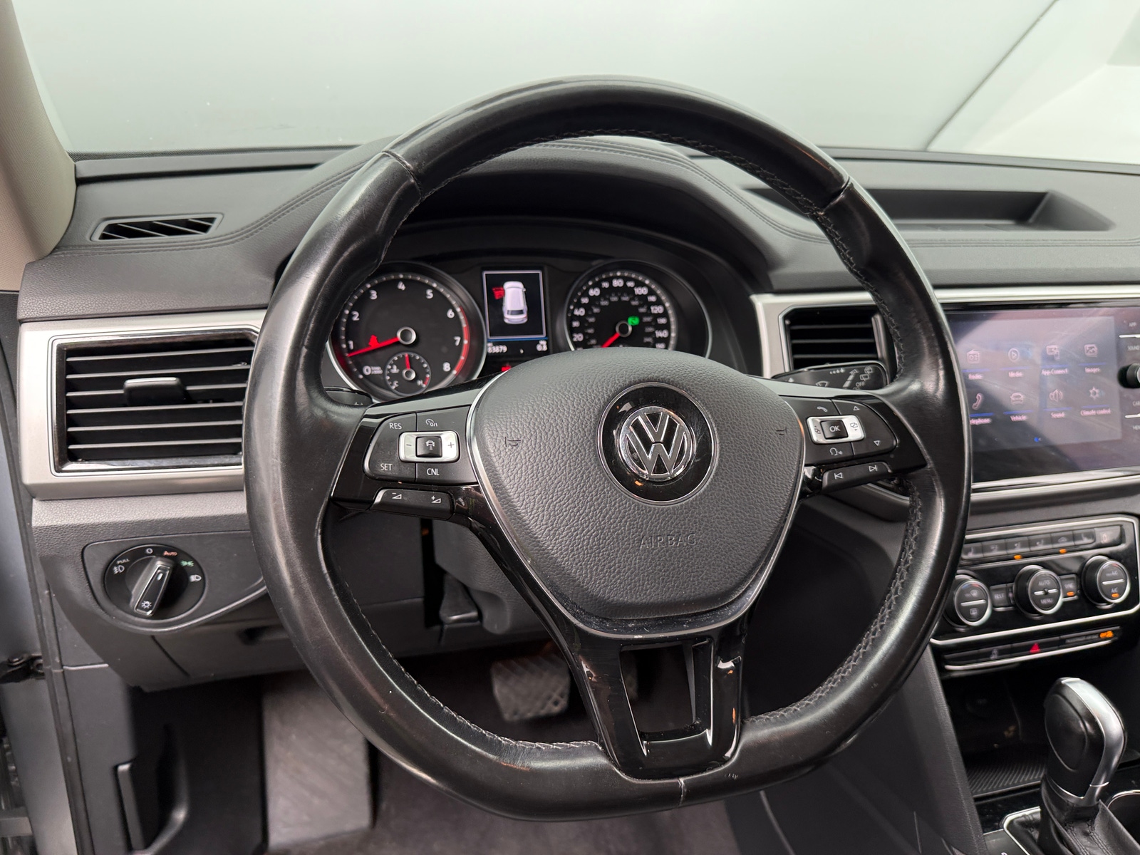Thumbnail: 2018 Volkswagen Atlas - 4