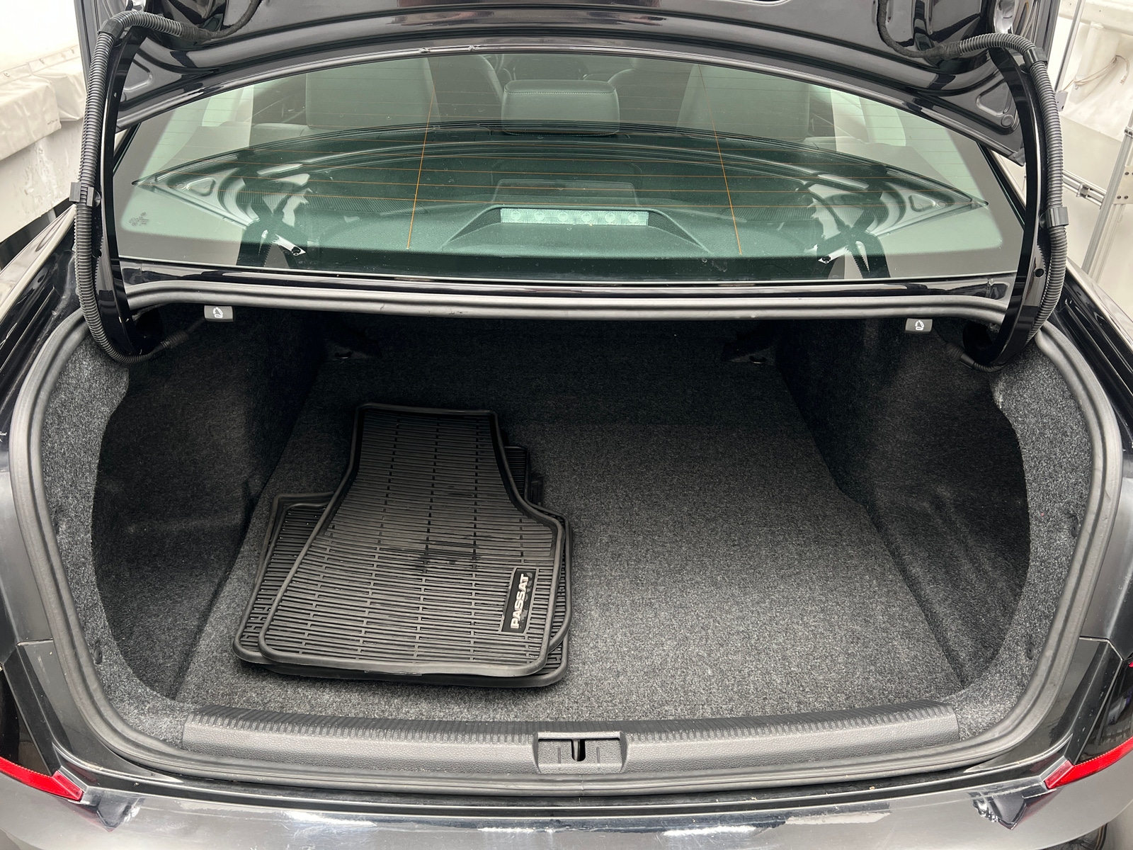Thumbnail: 2020 Volkswagen Passat - 6