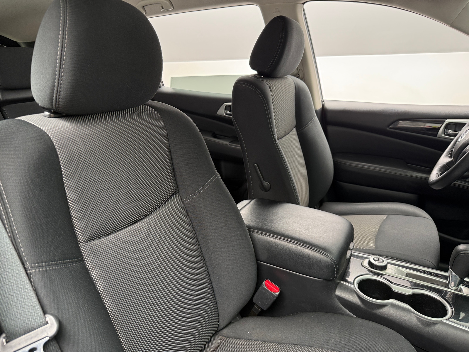 Thumbnail: 2019 Nissan Pathfinder - 2