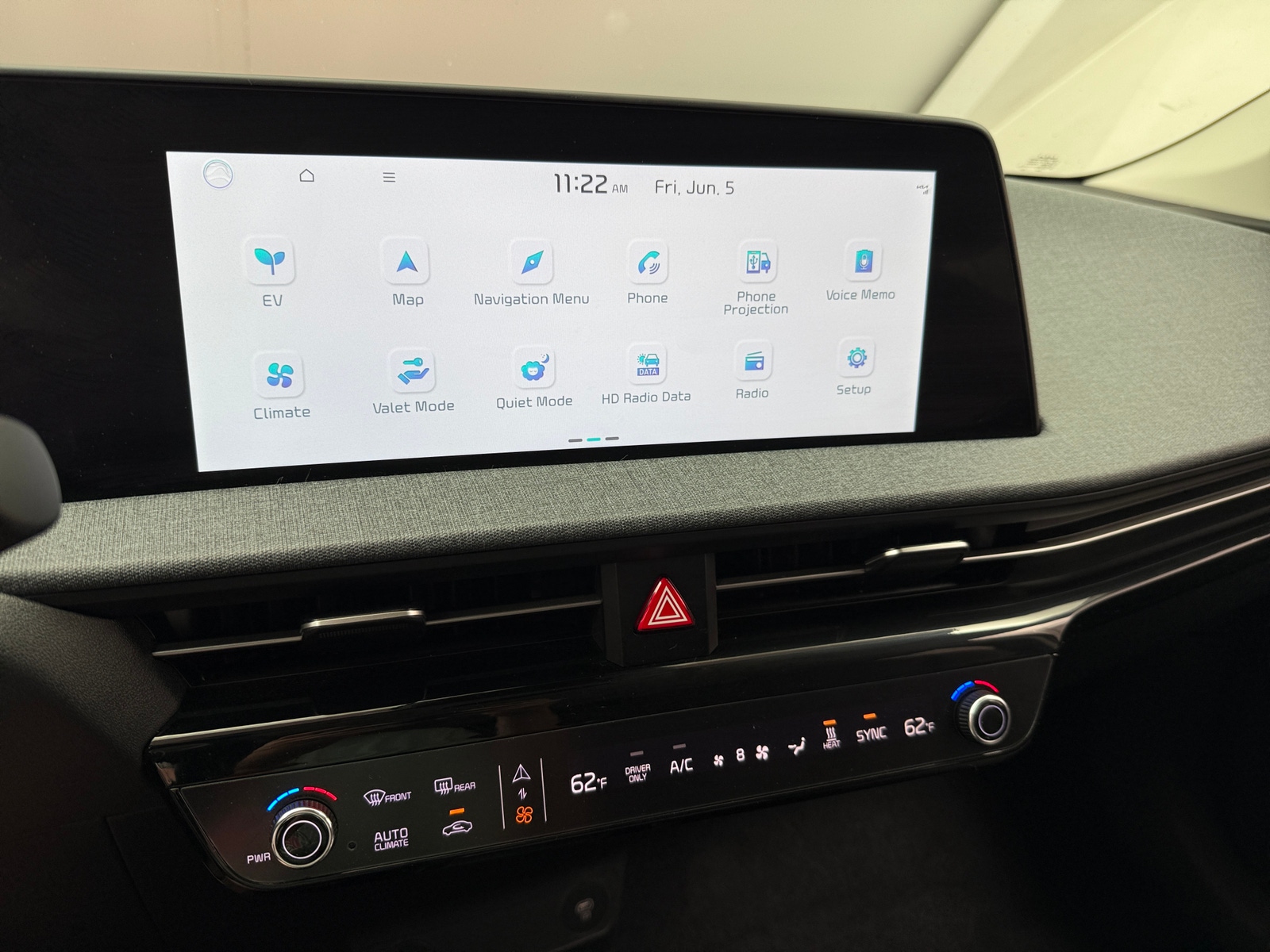 Thumbnail: 2024 Kia EV6 - 3