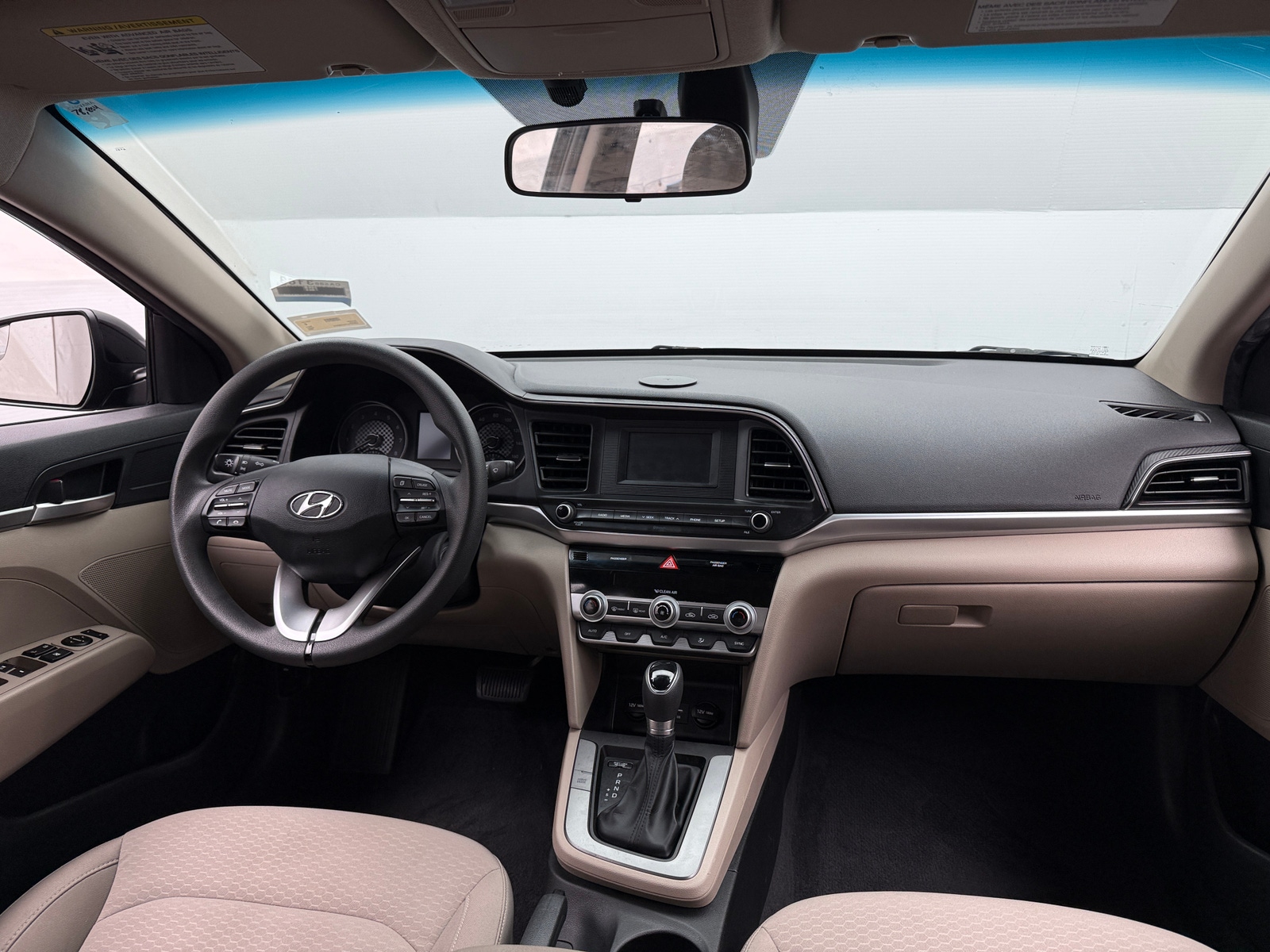 Thumbnail: 2020 Hyundai Elantra - 3