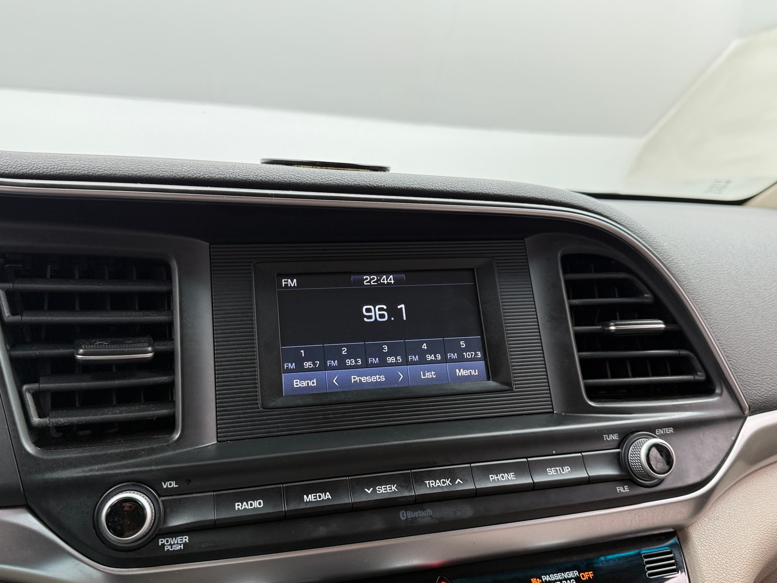 Thumbnail: 2020 Hyundai Elantra - 4