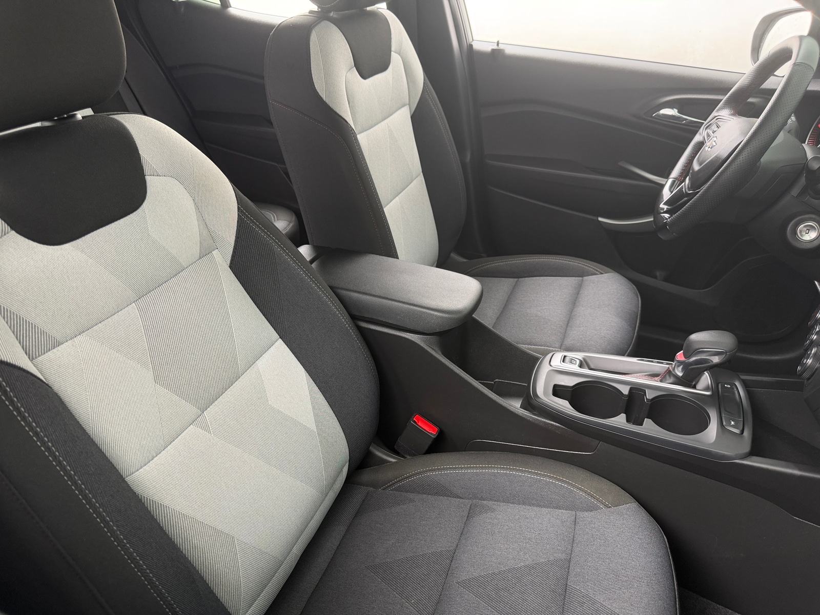 Thumbnail: 2025 Chevrolet Trax - 2