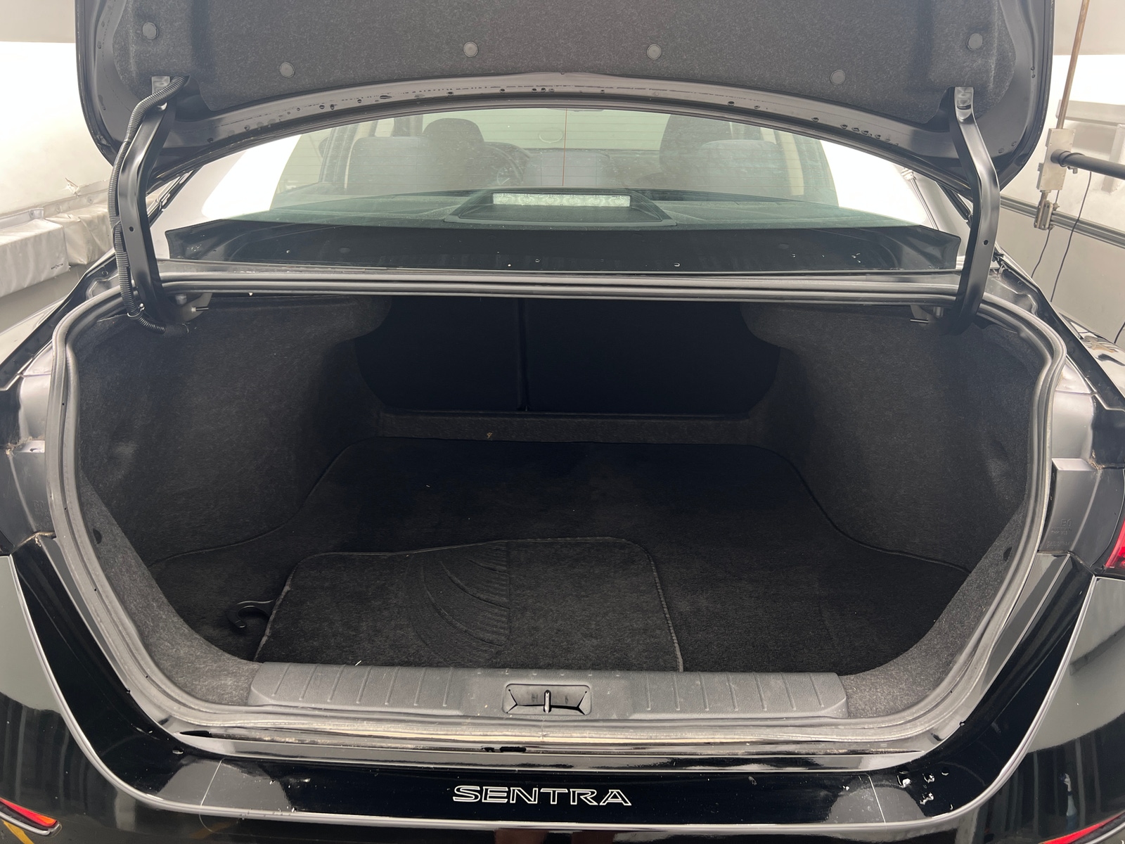 Thumbnail: 2023 Nissan Sentra - 7