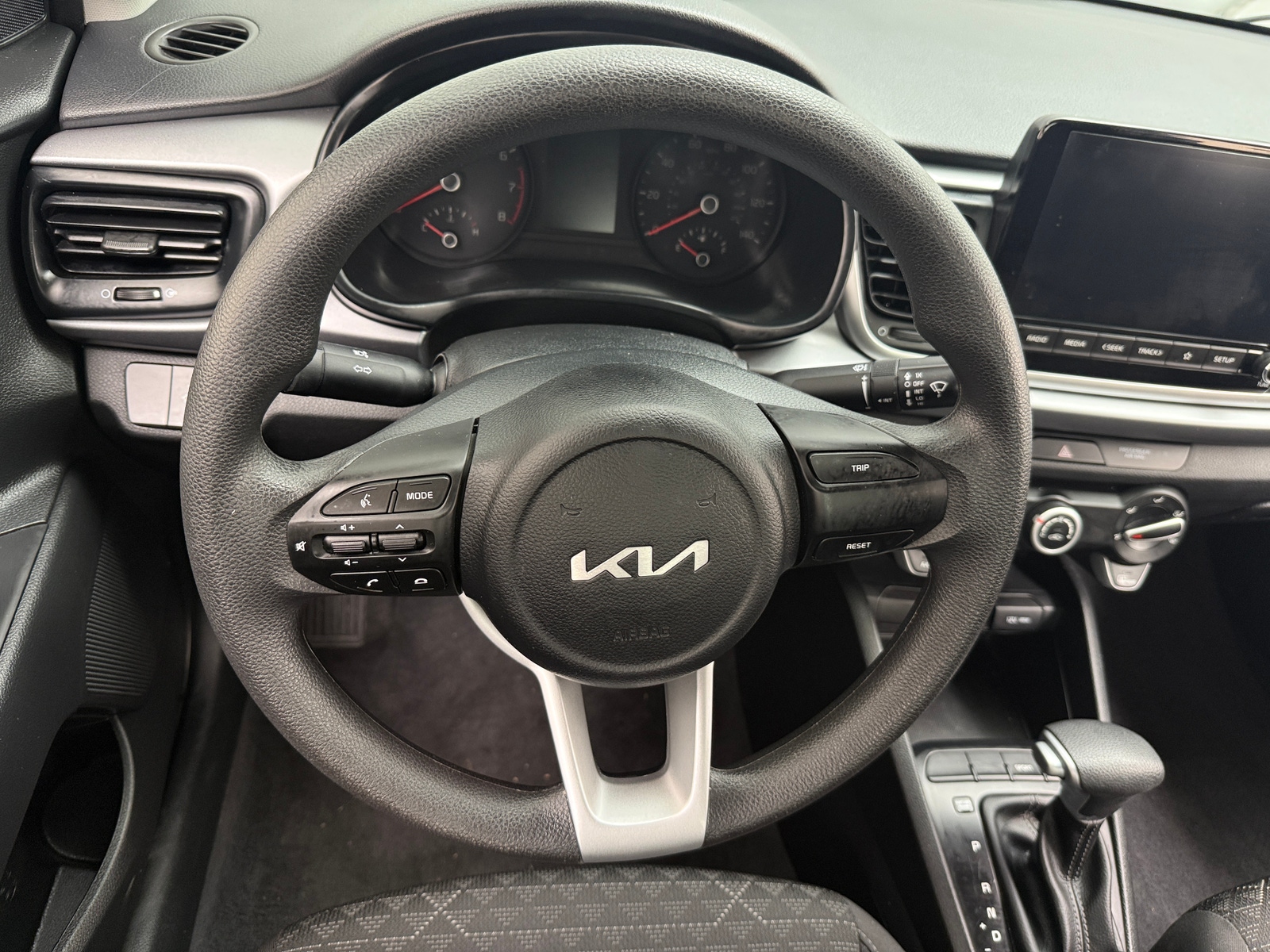 Thumbnail: 2023 Kia Rio - 5