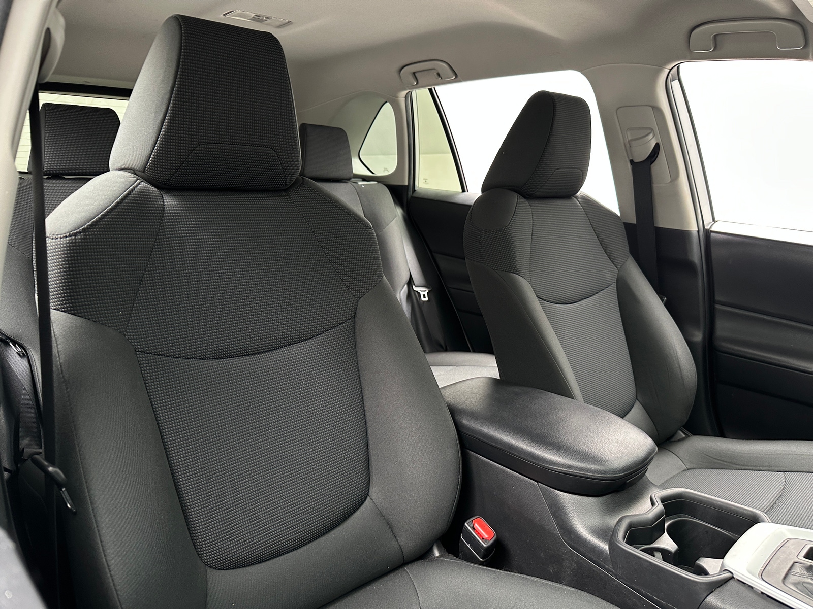 Thumbnail: 2020 Toyota RAV4 - 2