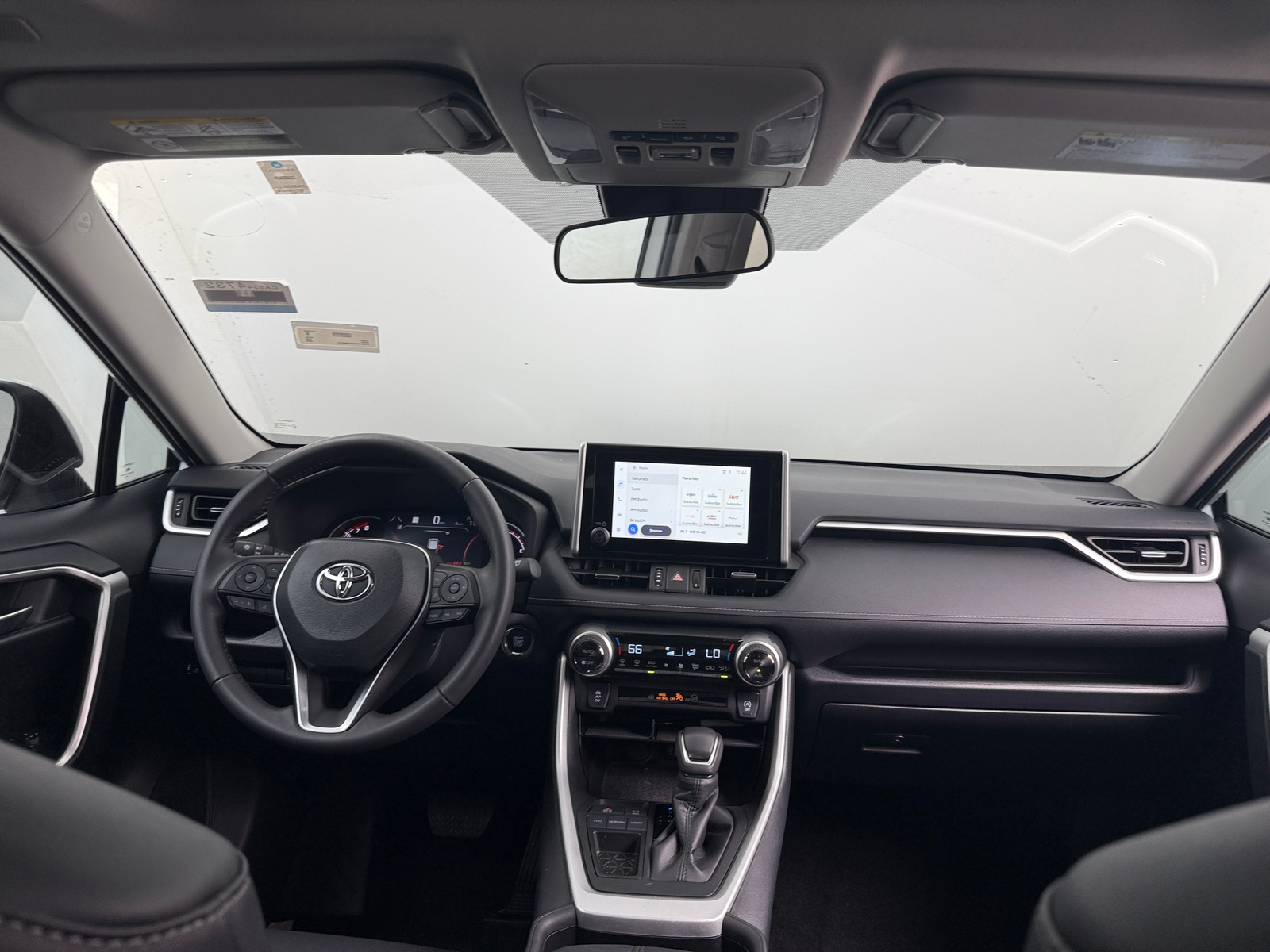 Thumbnail: 2025 Toyota RAV4 - 2