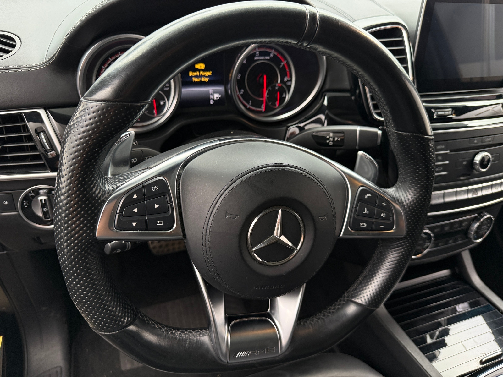Thumbnail: 2017 Mercedes-Benz GLS - 4