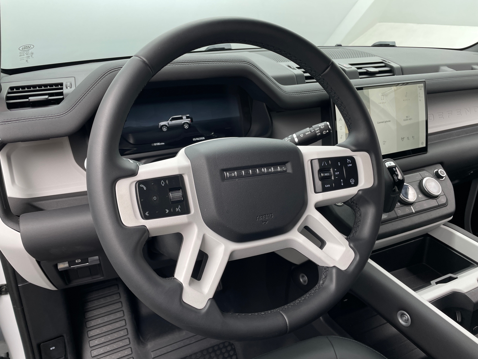 Thumbnail: 2025 Land Rover Defender - 4