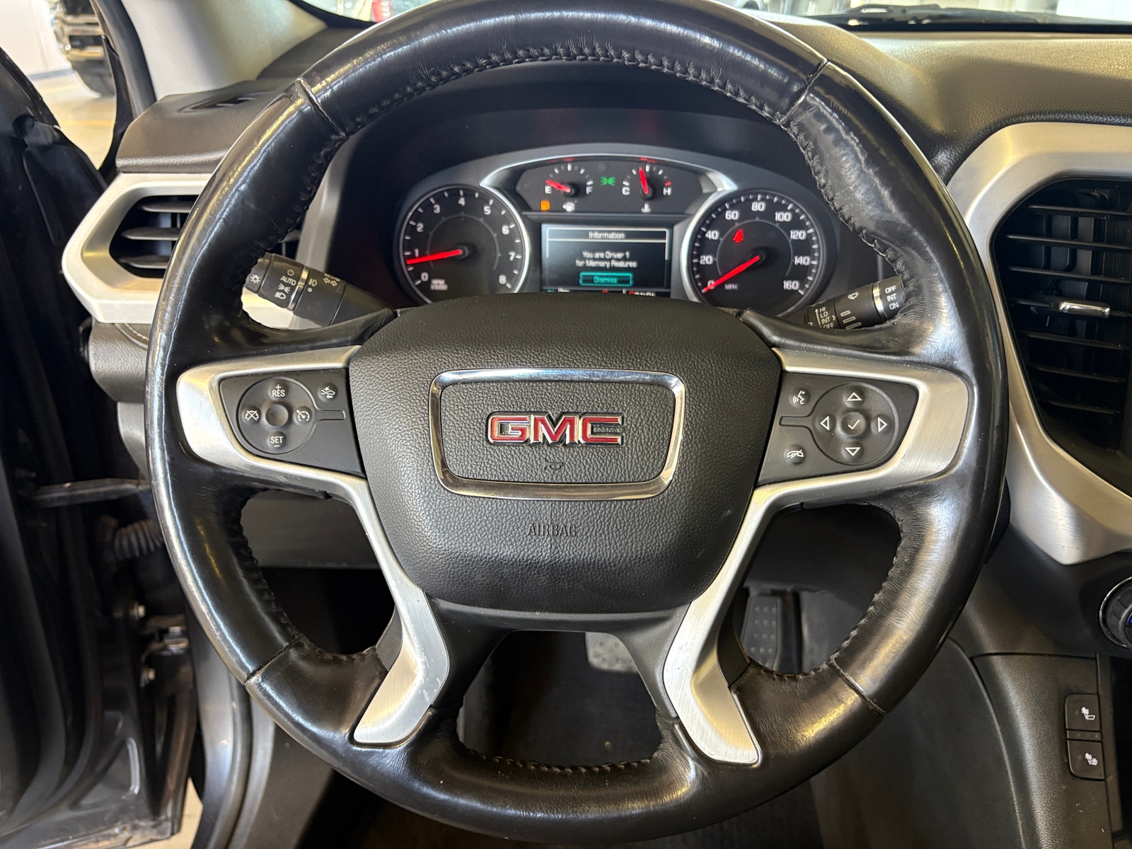 Thumbnail: 2017 GMC Acadia - 4