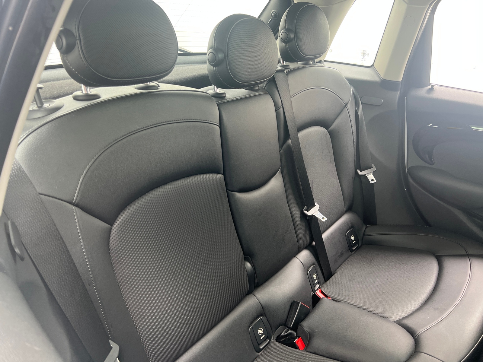 Thumbnail: 2015 MINI Cooper Hardtop - 5