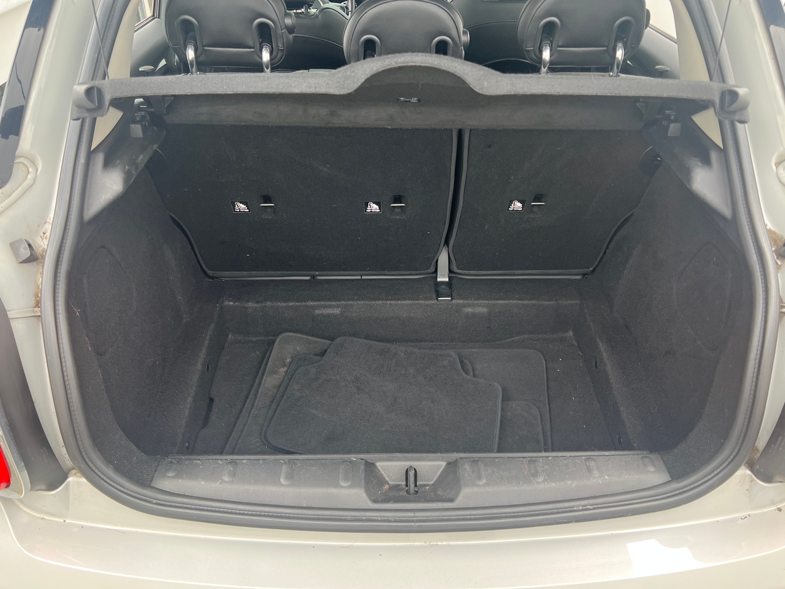 Thumbnail: 2015 MINI Cooper Hardtop - 6
