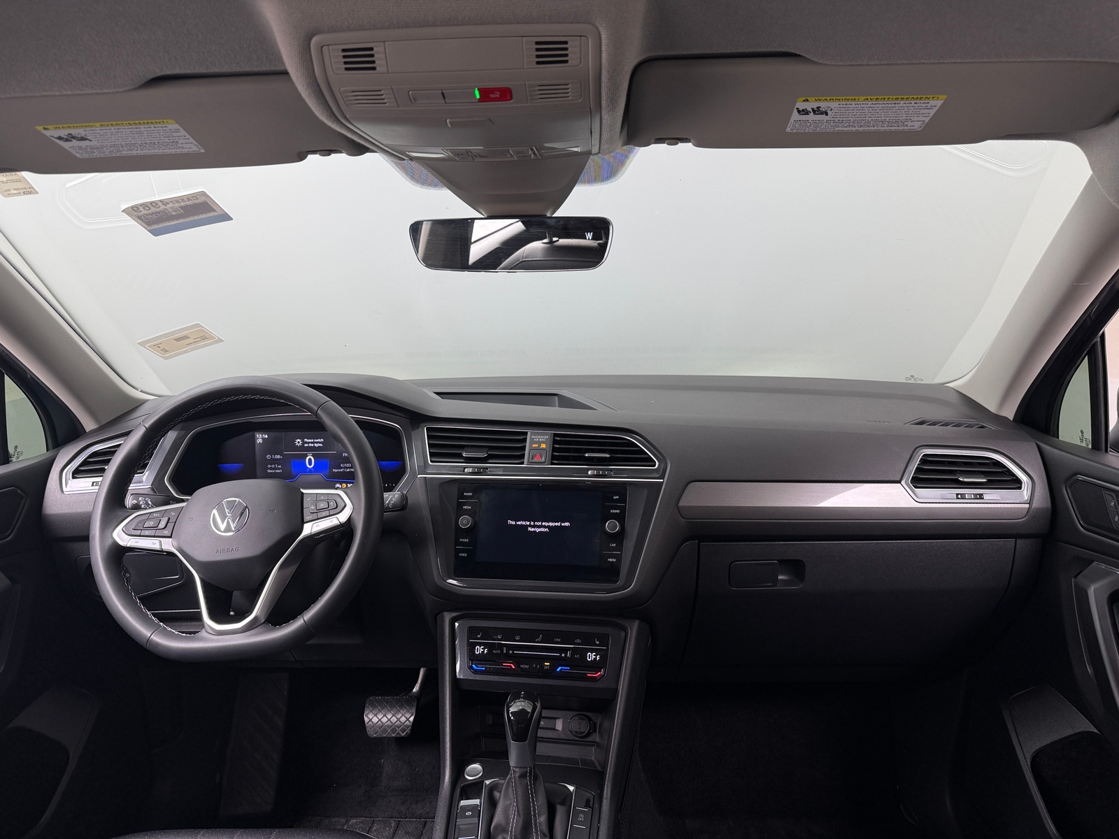 Thumbnail: 2022 Volkswagen Tiguan - 2