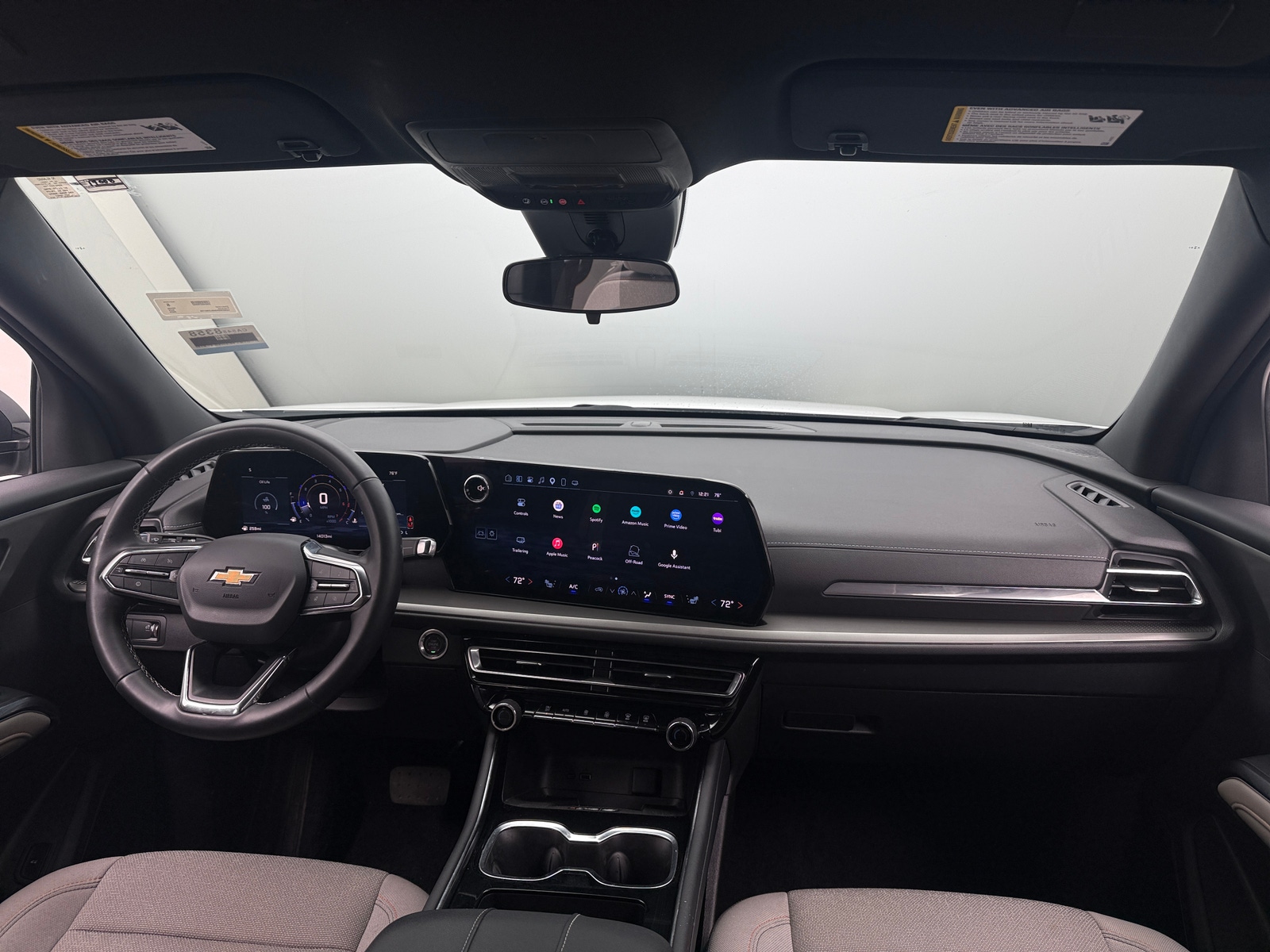 Thumbnail: 2025 Chevrolet Traverse - 3