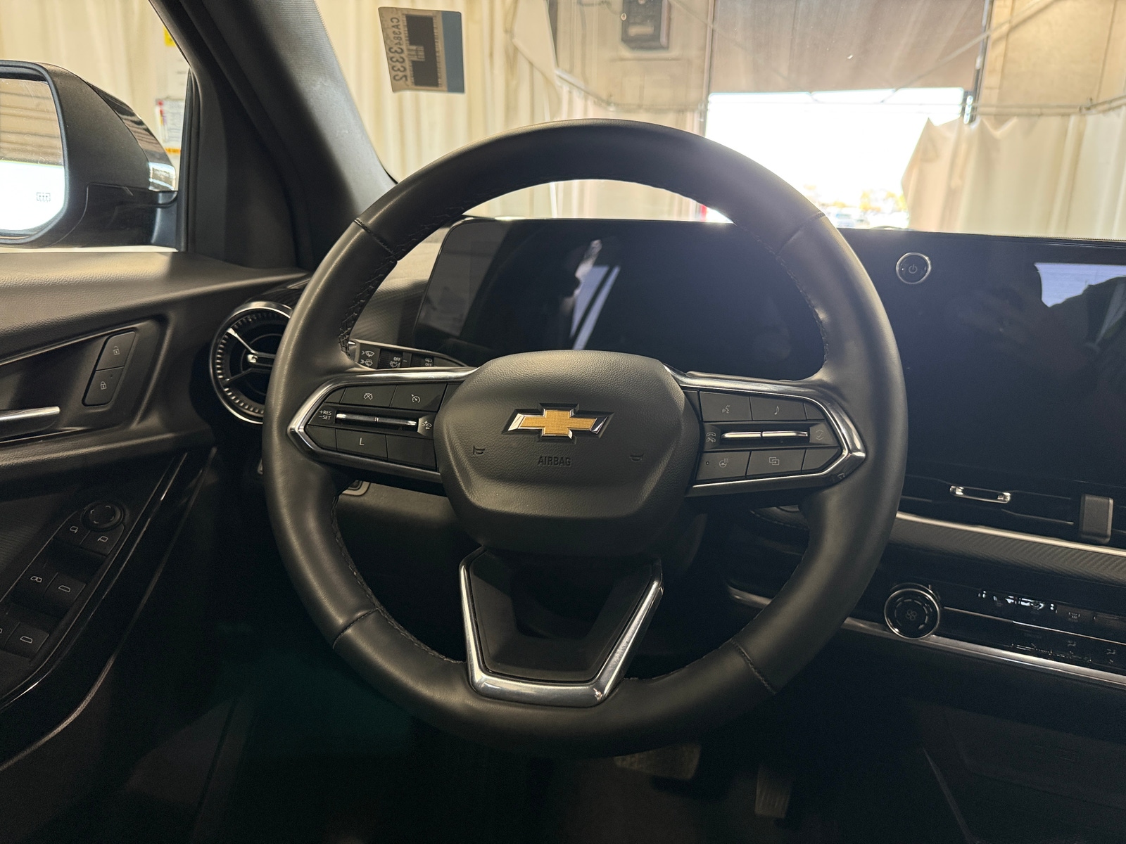 Thumbnail: 2025 Chevrolet Equinox - 5