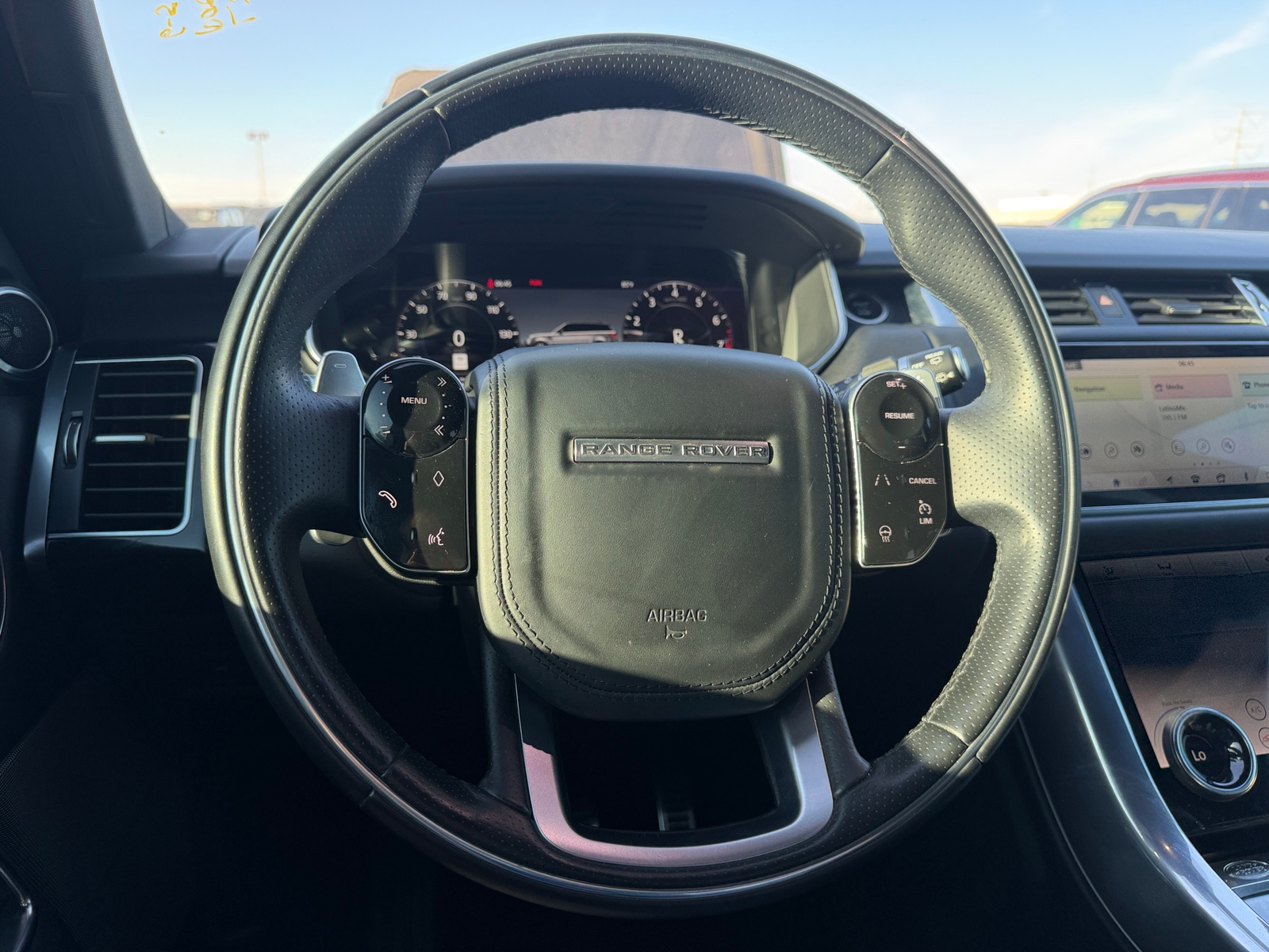 Thumbnail: 2022 Land Rover Range Rover Sport - 4
