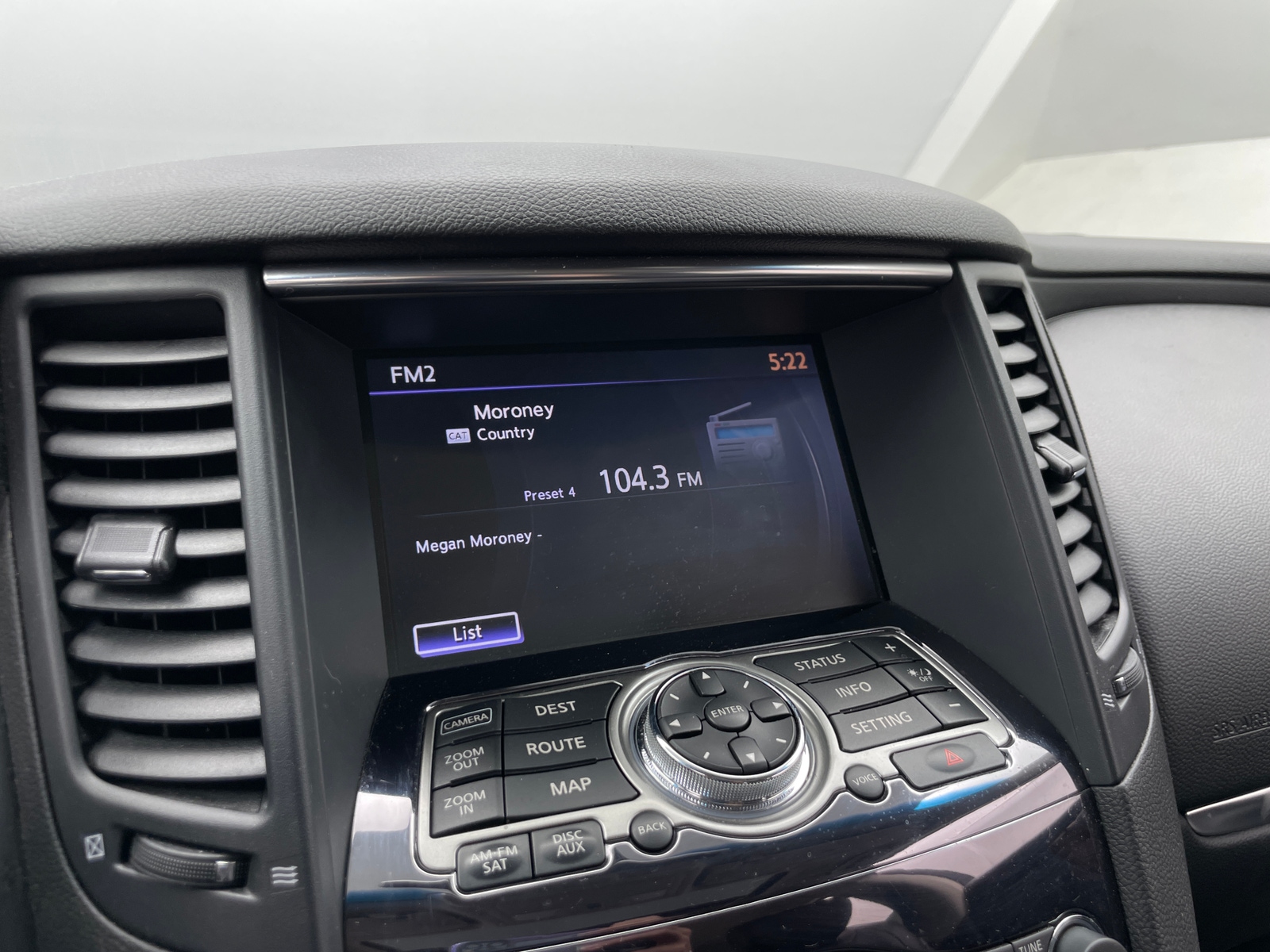 Thumbnail: 2011 INFINITI FX35 - 3